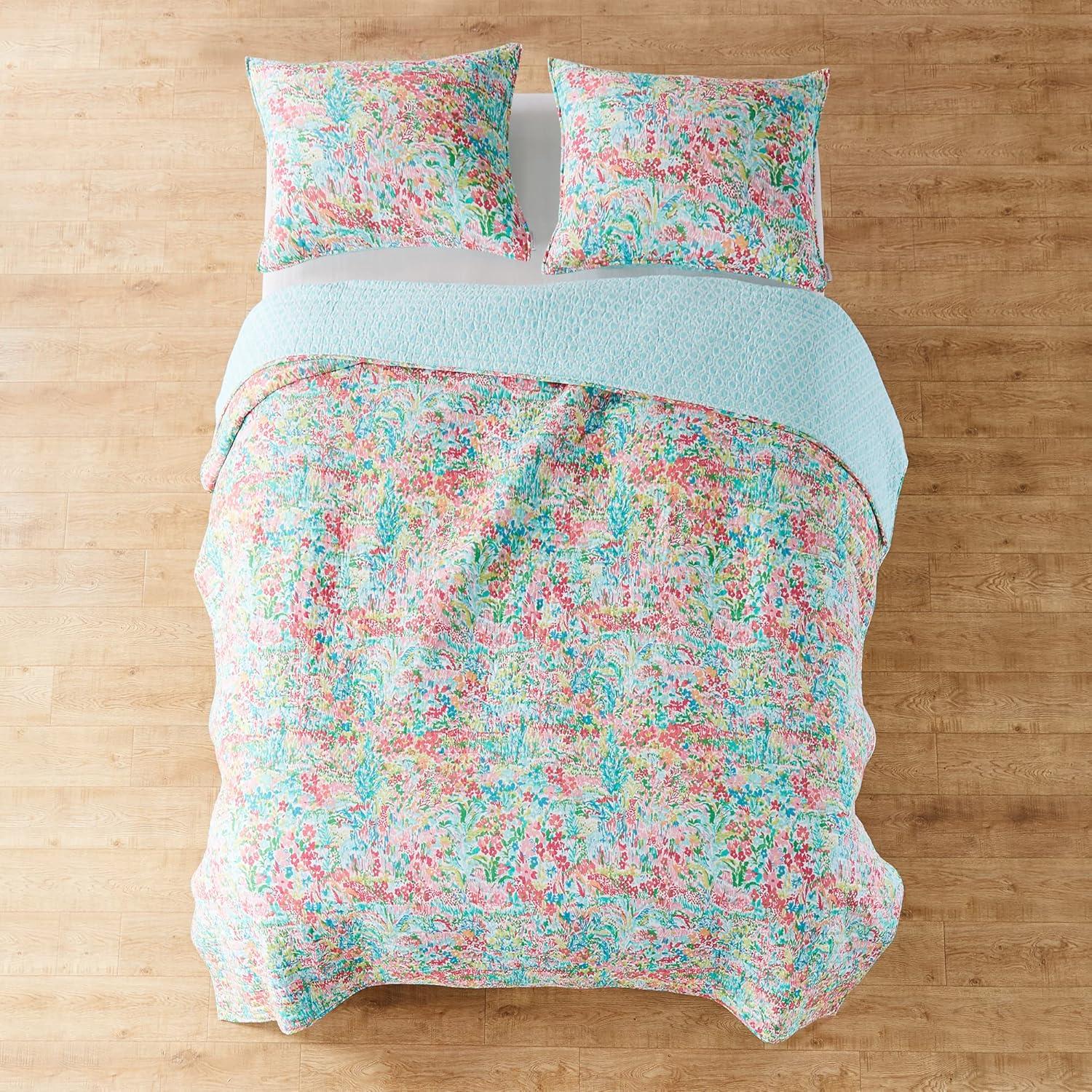 Karolynna King Reversible Floral Cotton Quilt Set in Multicolor