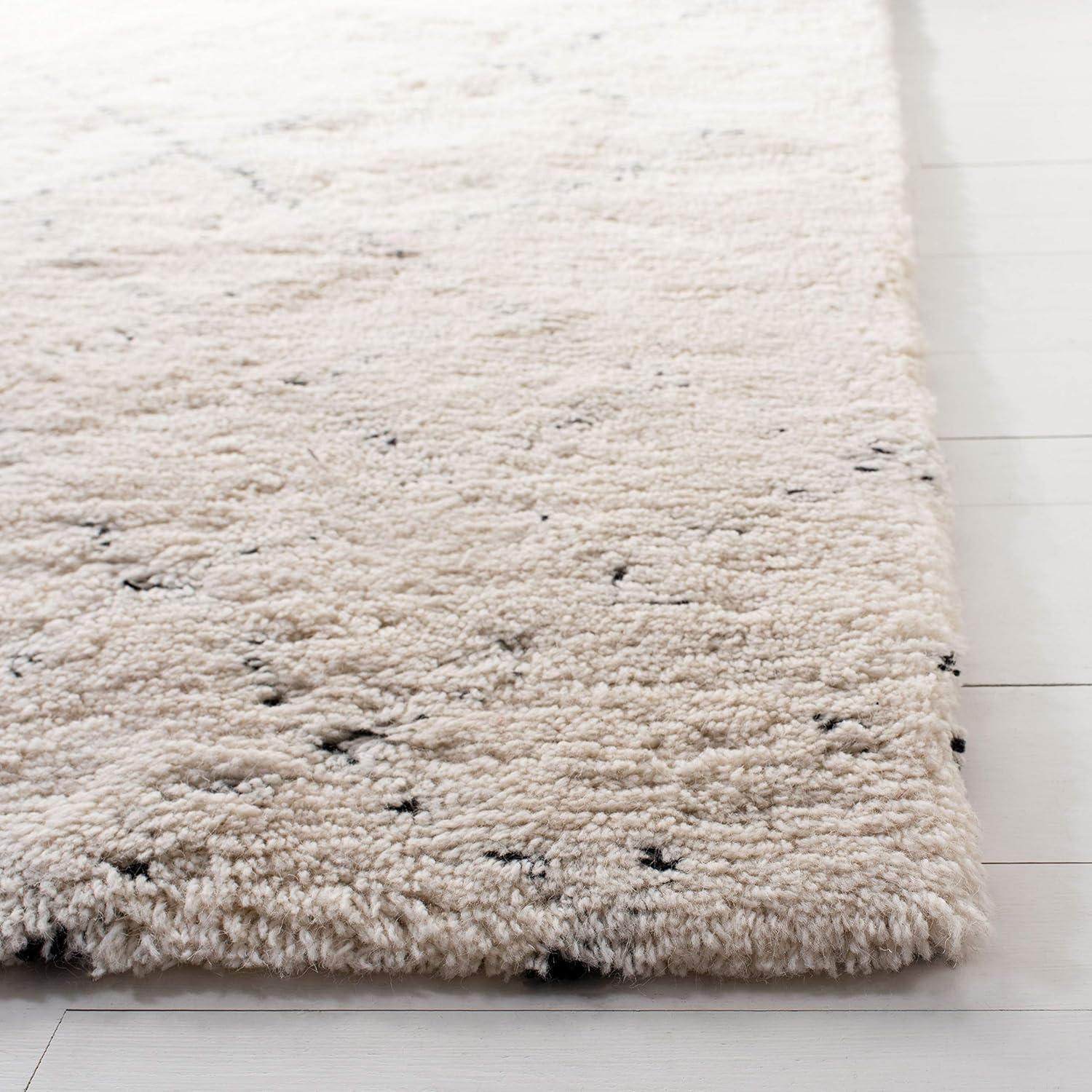 Casablanca CSB914 Hand Tufted Area Rug - Ivory/Black - 8'x10' - Safavieh.