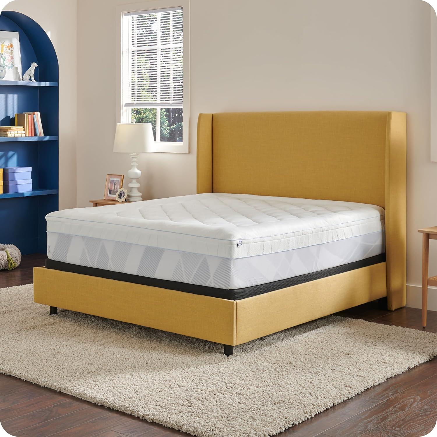 Queen Size Gel Memory Foam Mattress Topper with Quilted Cover