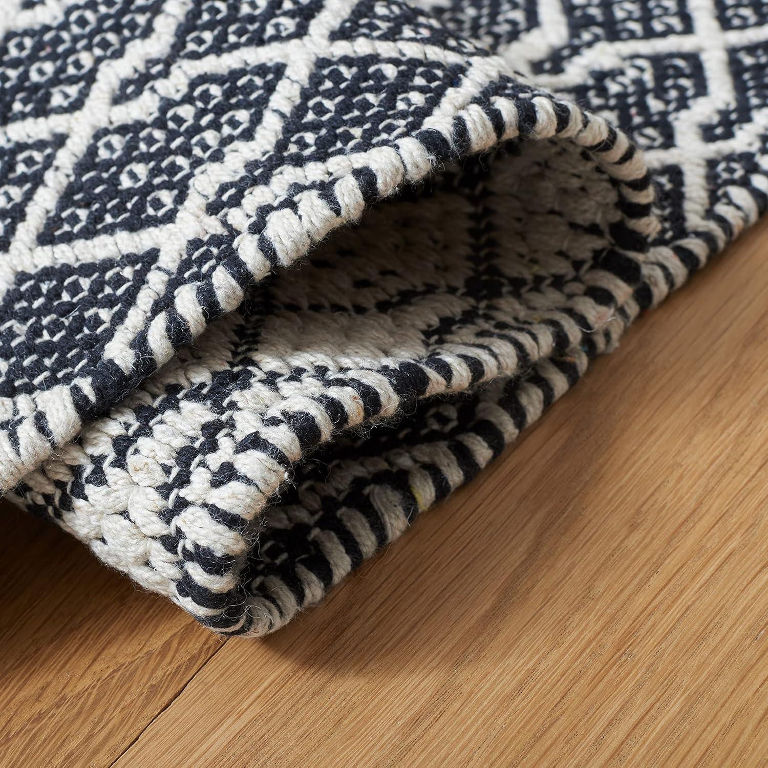 Kilim KLM703 Hand Woven Area Rug - Black/Ivory - 8'x10' - Safavieh.