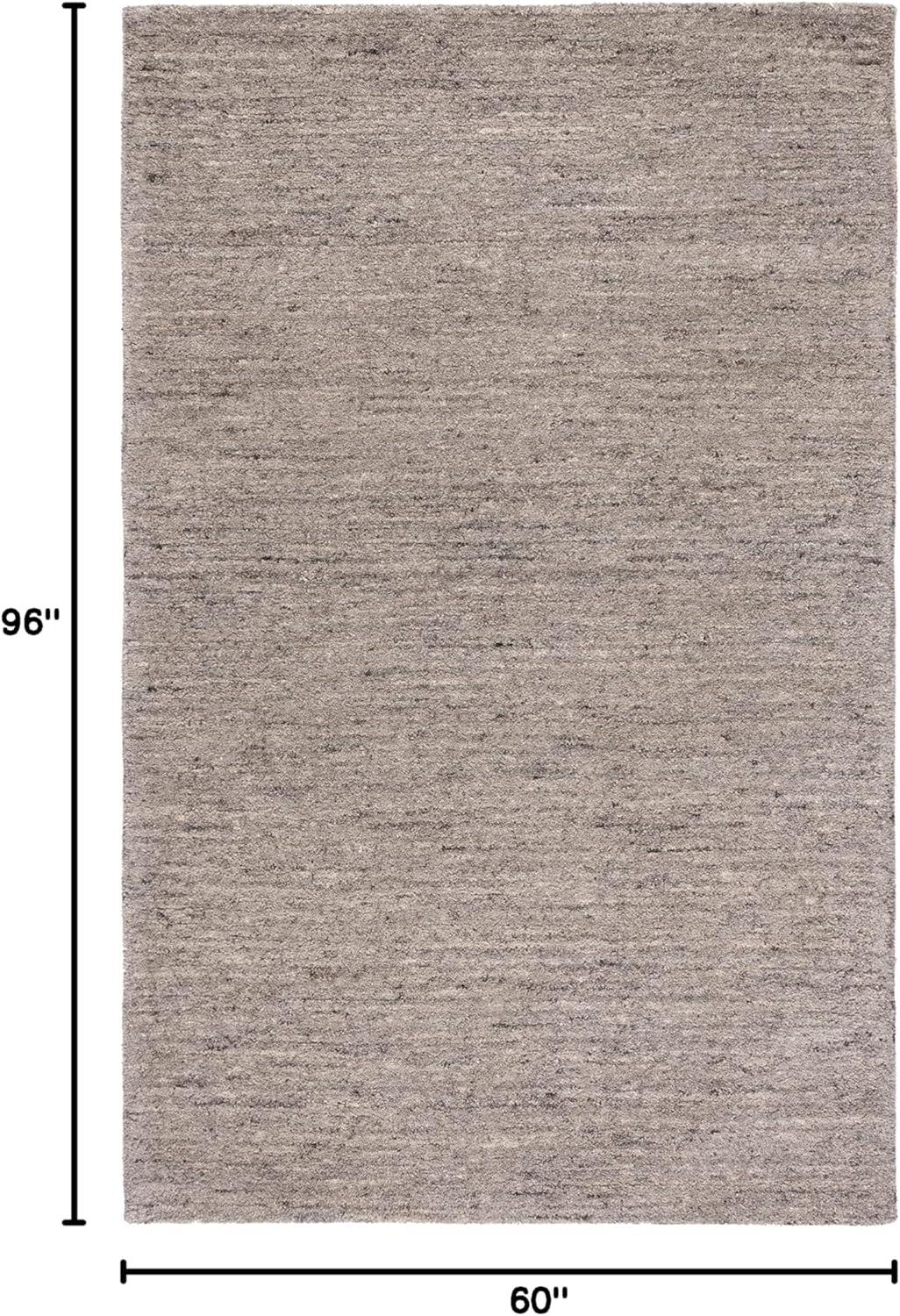 SAFAVIEH Himalaya Flanagan Solid Area Rug, Light Grey, 5' x 8'