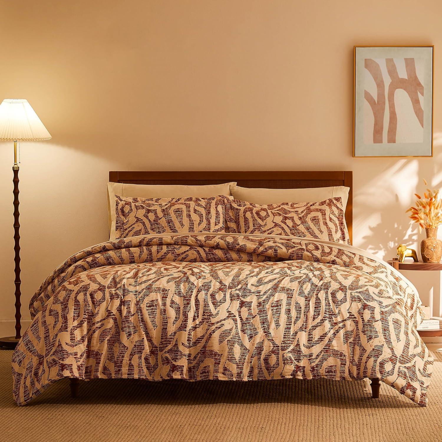Southshore Fine Living, Inc. Oversized King Size Comforter Bedding Set, Down Alternative Filling, Modern Abstract Bed Spread, California/King Comforter & Matching Shams, Rust Khari