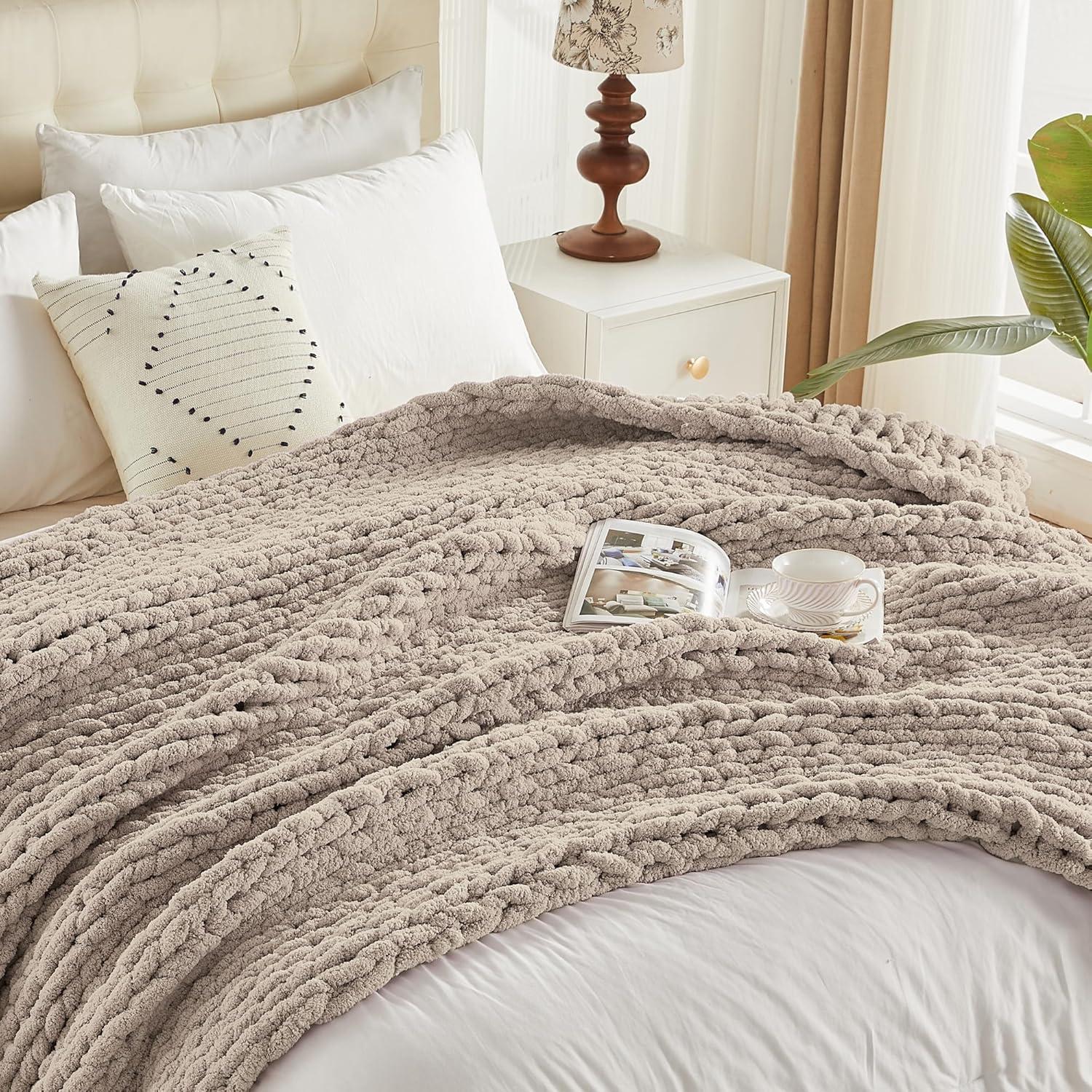 Carriediosa Chunky Knit Throw Blanket Handmade Soft Throws for Couch Sofa Bed, 50" x 60" Taupe
