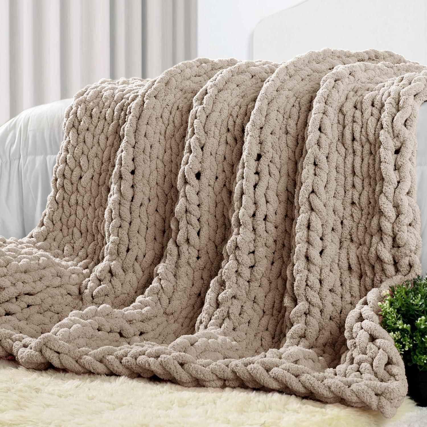 Carriediosa Chunky Knit Throw Blanket Handmade Soft Throws for Couch Sofa Bed, 50" x 60" Taupe