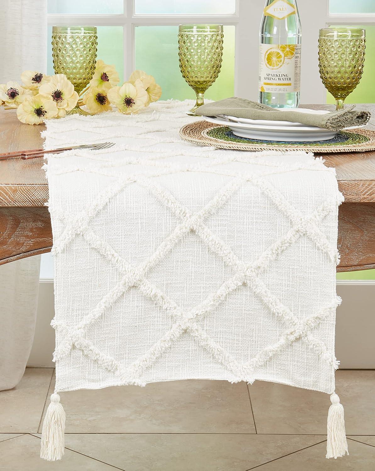 Saro Lifestyle Table Runner with Diamond Tufted Design