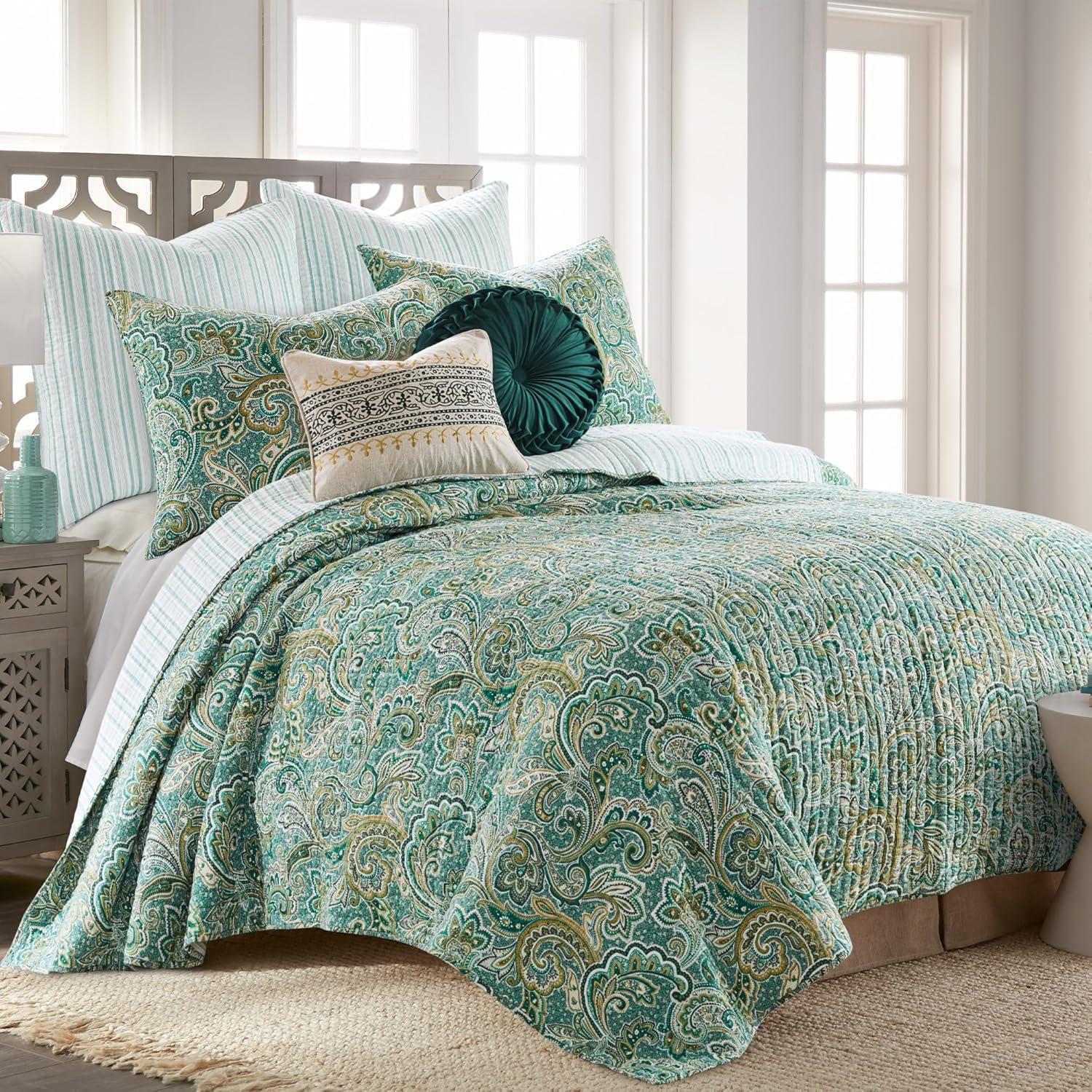 Levtex home Kimpton Green King Quilt Set