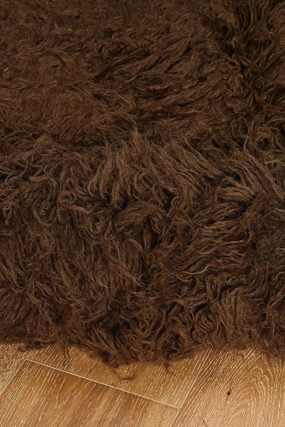 Linon Capri Area Rug, Sand and Black, 4'3'' x 7'3''