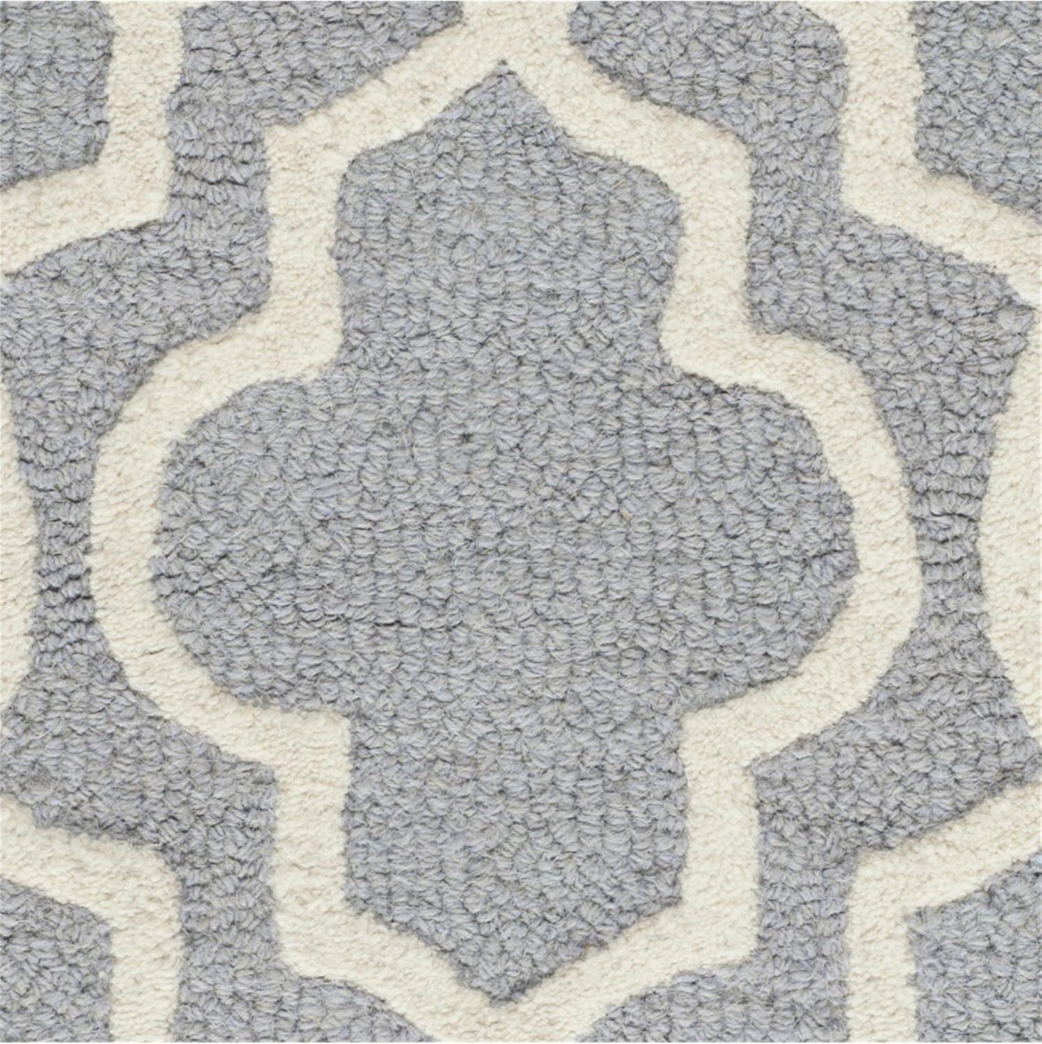 Cambridge CAM131 Tufted Indoor Runner Rug - Silver/Ivory - 2'6"x16' - Safavieh