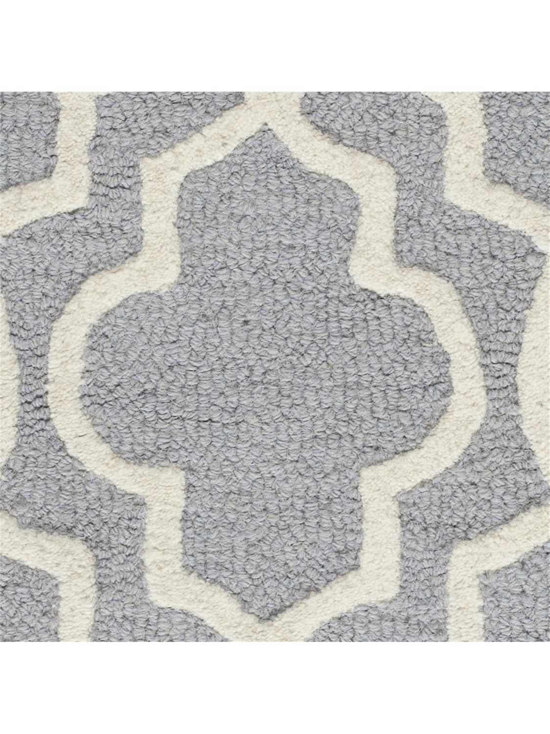 Cambridge CAM131 Tufted Indoor Runner Rug - Silver/Ivory - 2'6"x16' - Safavieh