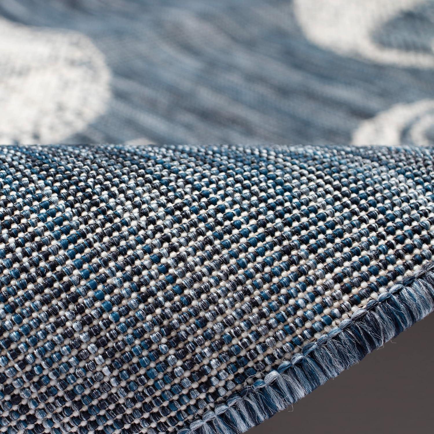 Liora Manne Carmel Shells Indoor/Outdoor Rug Navy 1'11" x 7'6"