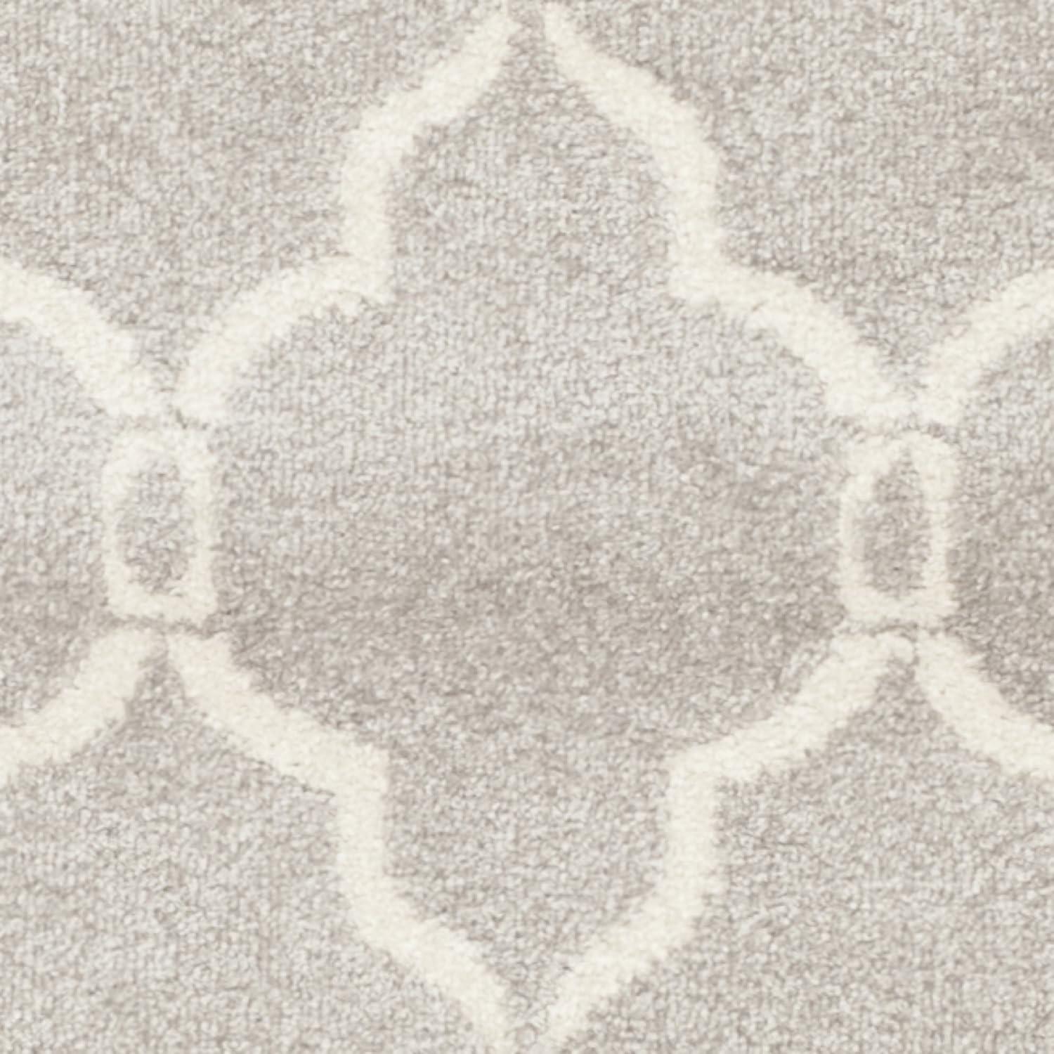 Amherst AMT414 Power Loomed Area Rug  - Safavieh