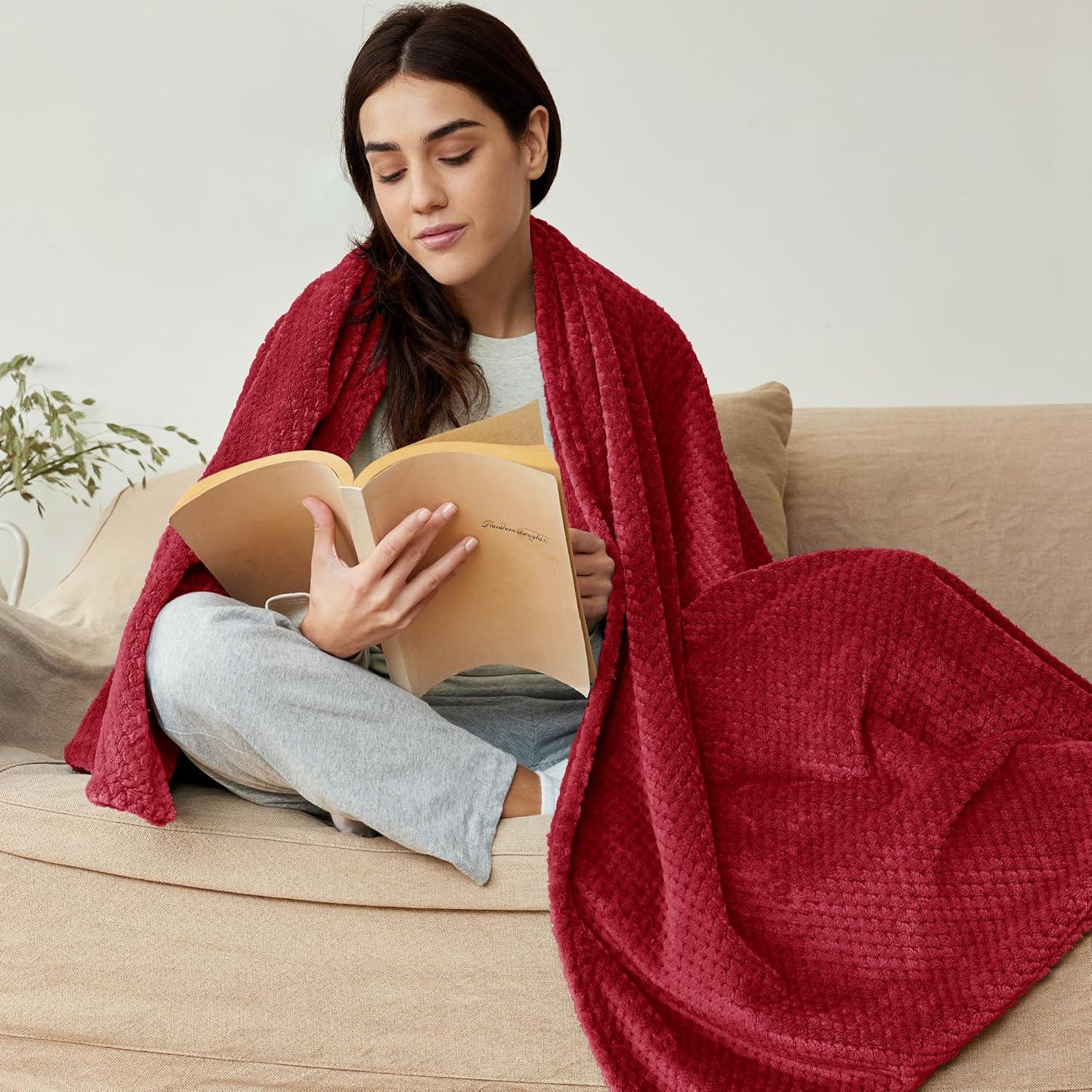 Exclusivo Mezcla Waffle Textured Extra Large Fleece Blanket, Super Soft and Warm Throw Blanket for Couch, Sofa and Bed (Burgundy, 50"x70")-Cozy, Fuzzy and Lightweight