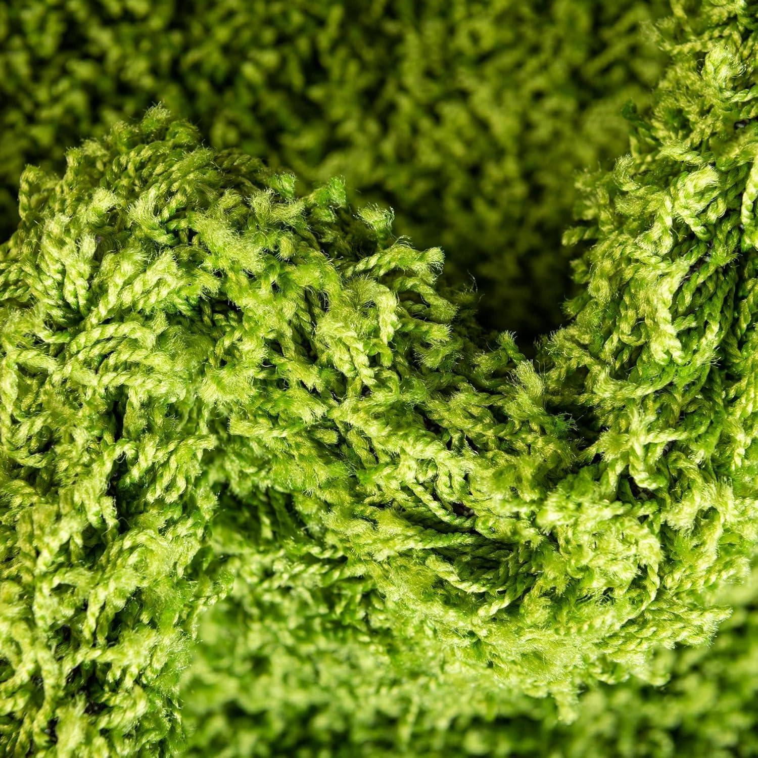Unique Loom 2' 7 x 10' 0 Solid Shag Grass Green Area Rug