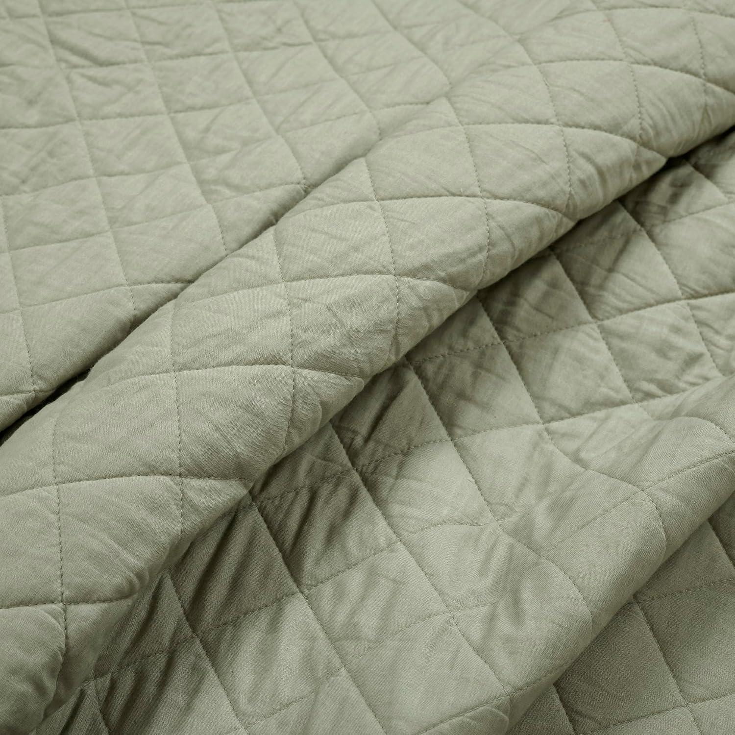 Ava Diamond Standard Cotton Modern & Contemporary Quilt Set