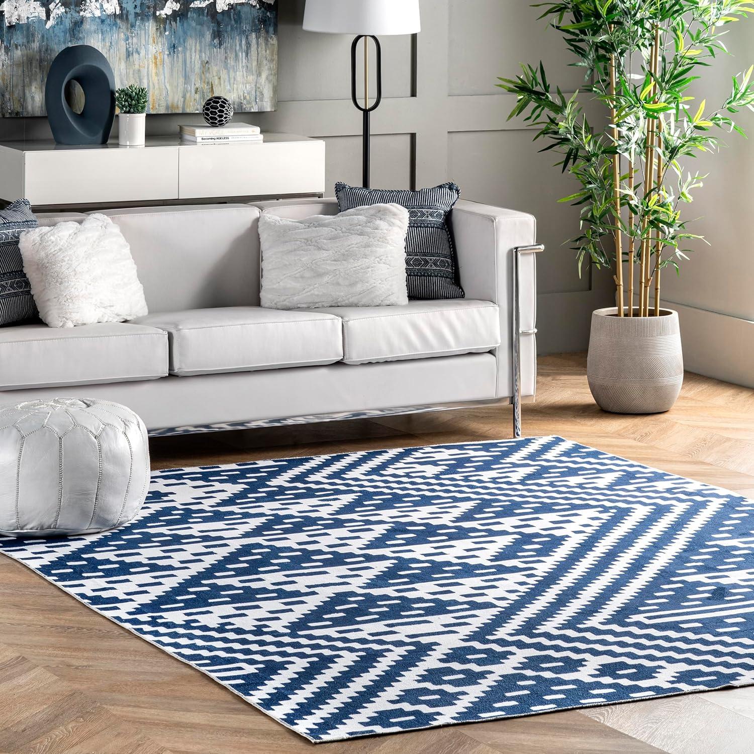 Navy and White Geometric Synthetic 4' x 6' Washable Rug