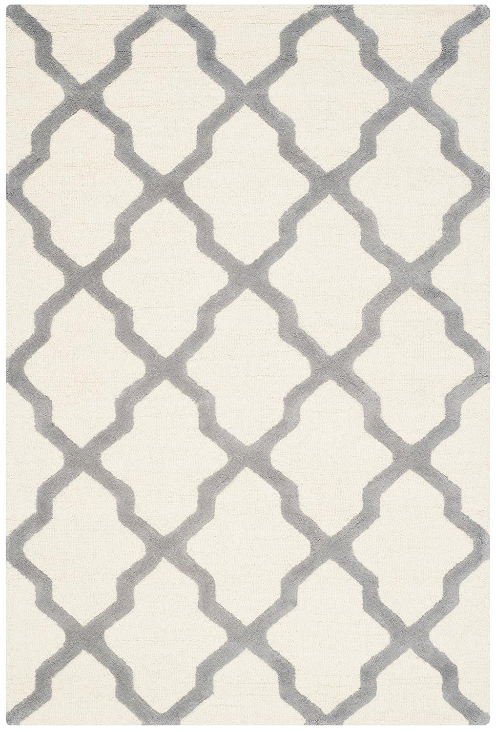 SAFAVIEH Cambridge Liam Geometric Wool Area Rug, Ivory/Silver, 4' x 6'
