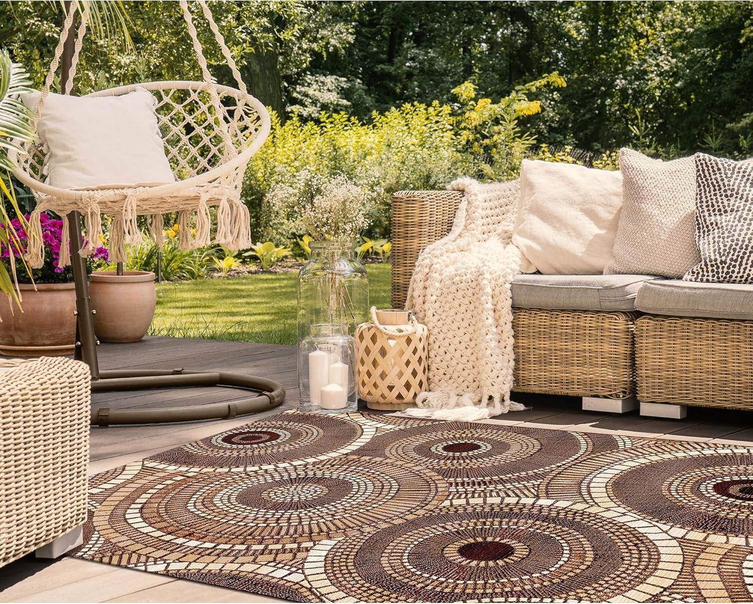 Liora Manne Marina Circles Indoor/Outdoor Rug Brown 2'7" x 4'3"