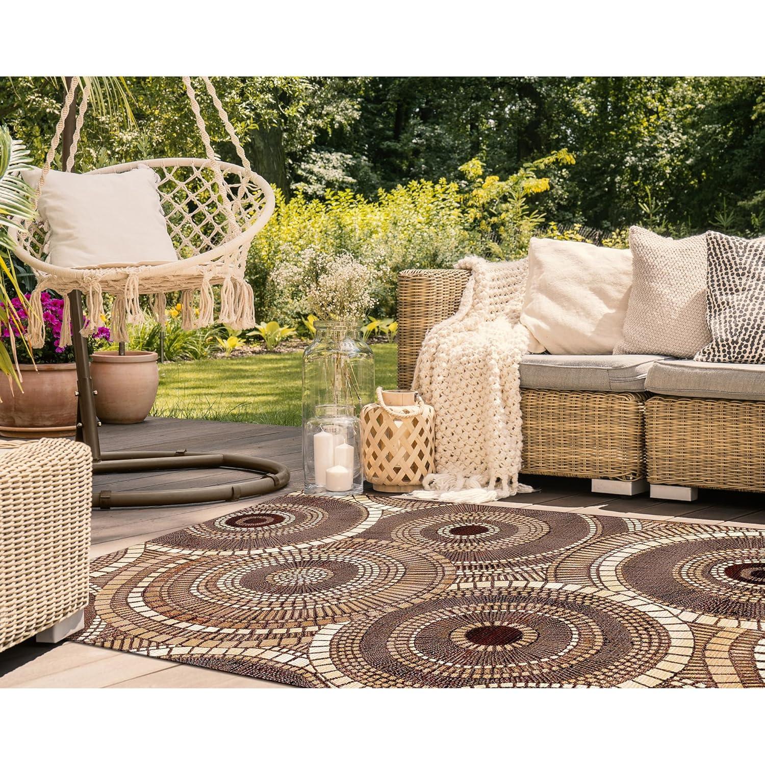 Liora Manne Marina Circles Indoor/Outdoor Rug Brown 2'7" x 4'3"