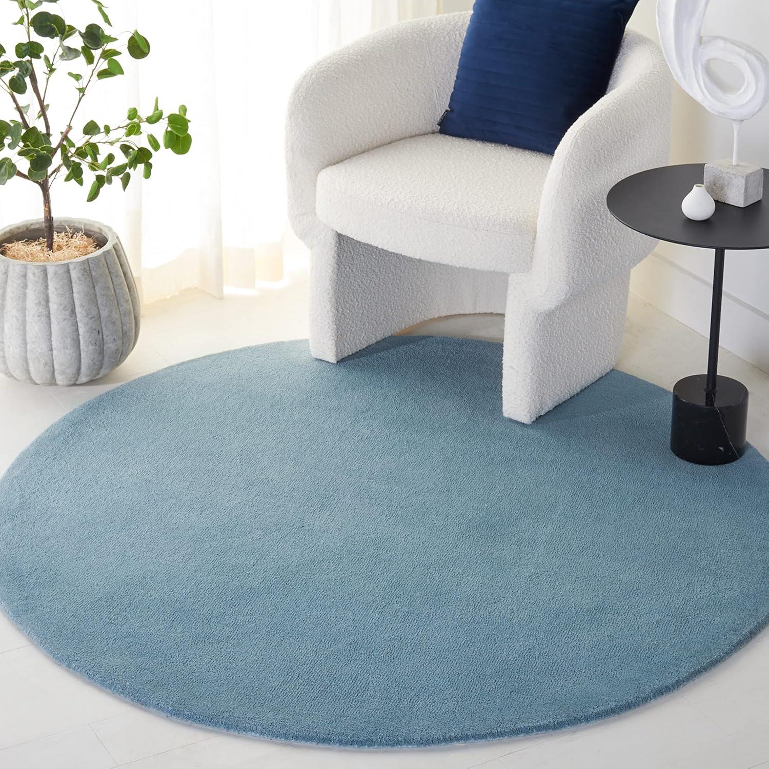 SAFAVIEH Fifth Avenue Debra Solid Area Rug, Blue, 5' x 5' Round