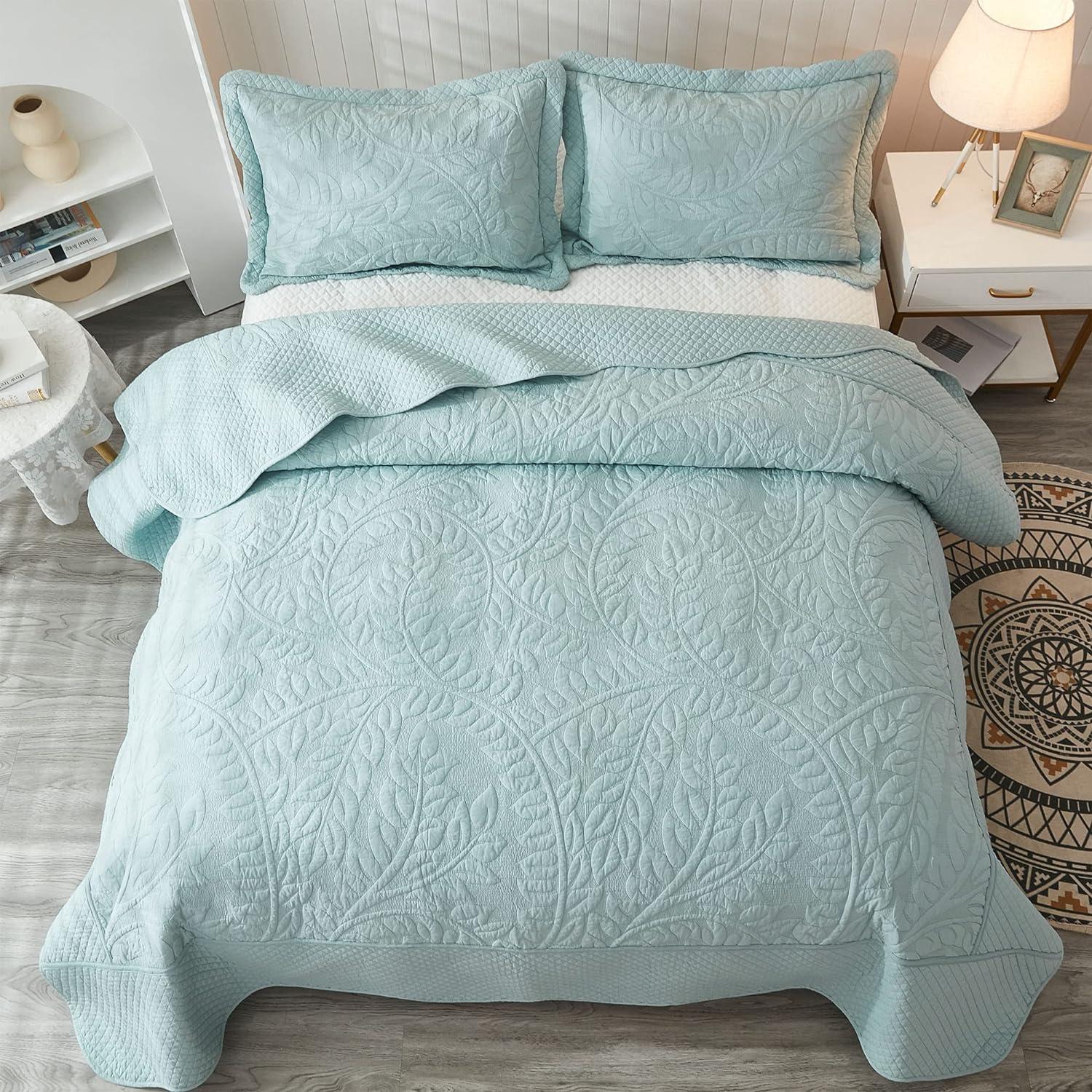 Oversized Green Cotton Queen Bedspread Quilt Set