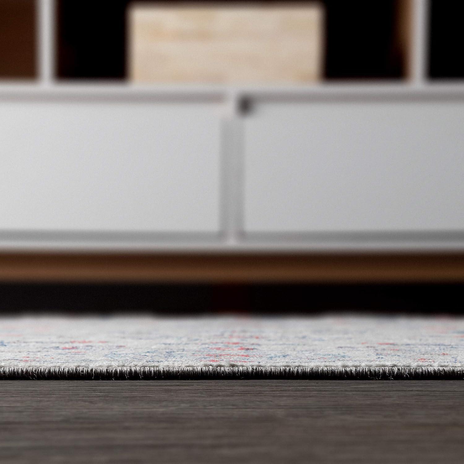 3'x5' Modern Persian Vintage Area Rug, Light Grey/Red - JONATHAN Y