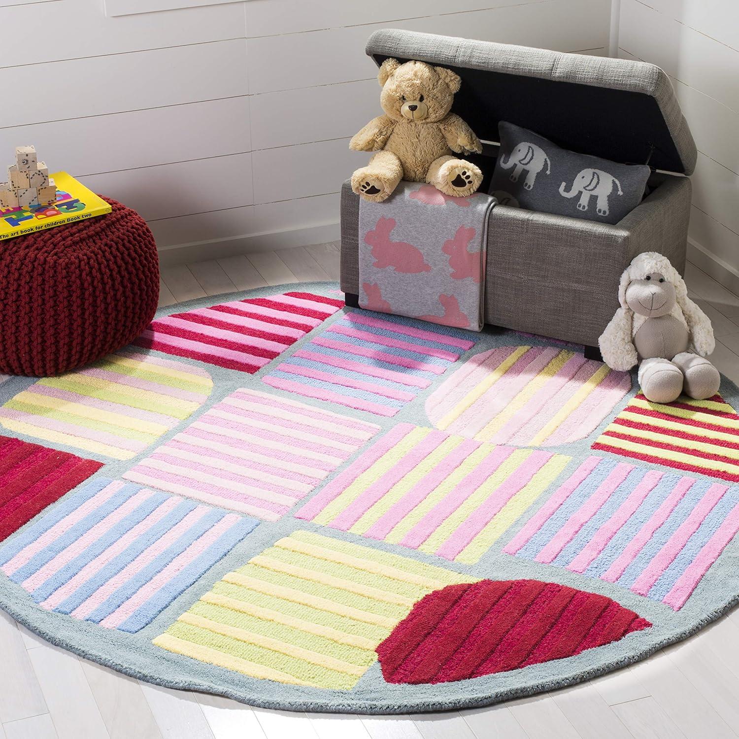 SAFAVIEH Kids Melany Geometric Striped Area Rug, Blue/Multi, 4' x 6'