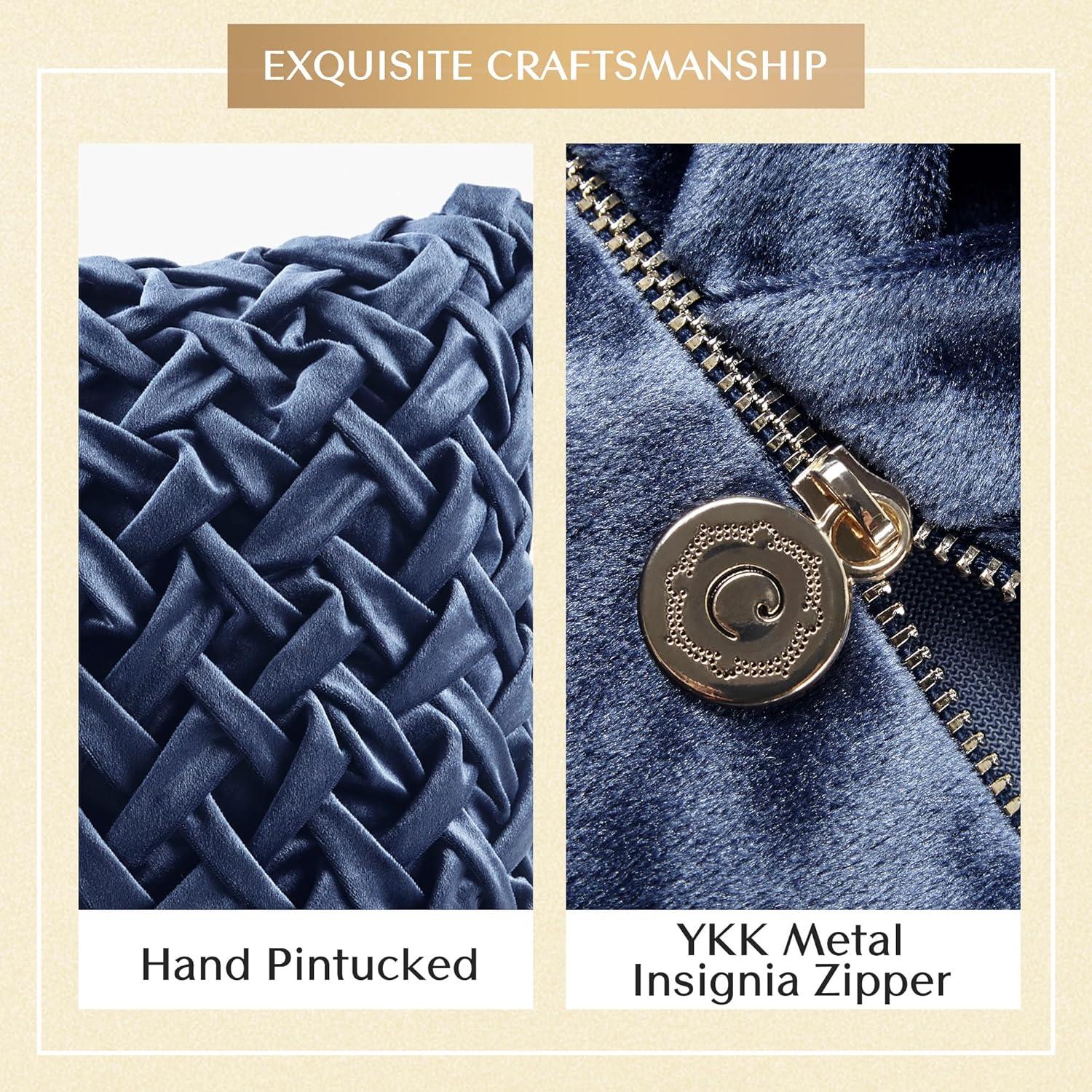 Almohada Decorativa Cuadrada Croscill Classics Winchester en Azul Marino 20x20"