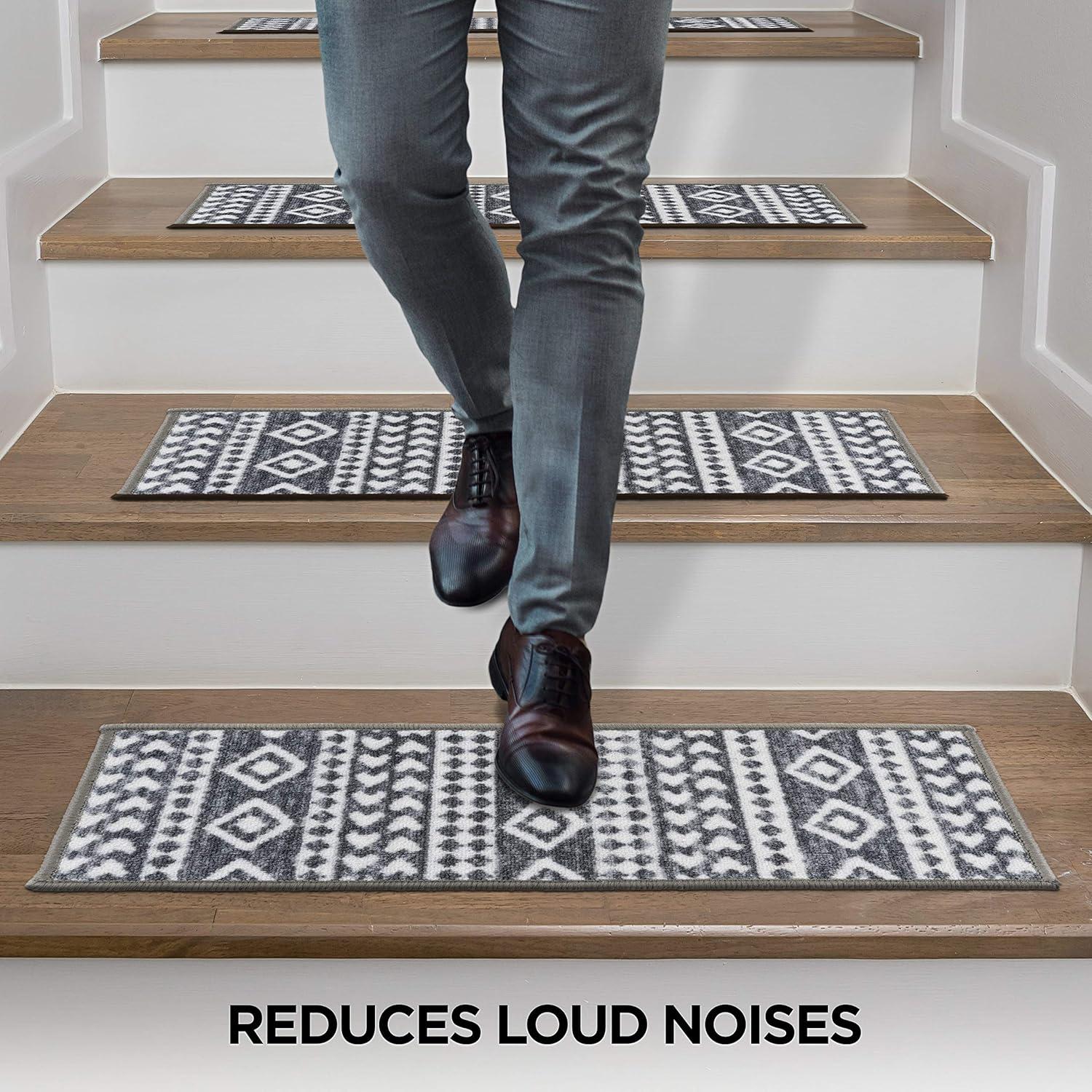 World Rug Gallery Geometric Bohemian Non-Slip Stair Treads