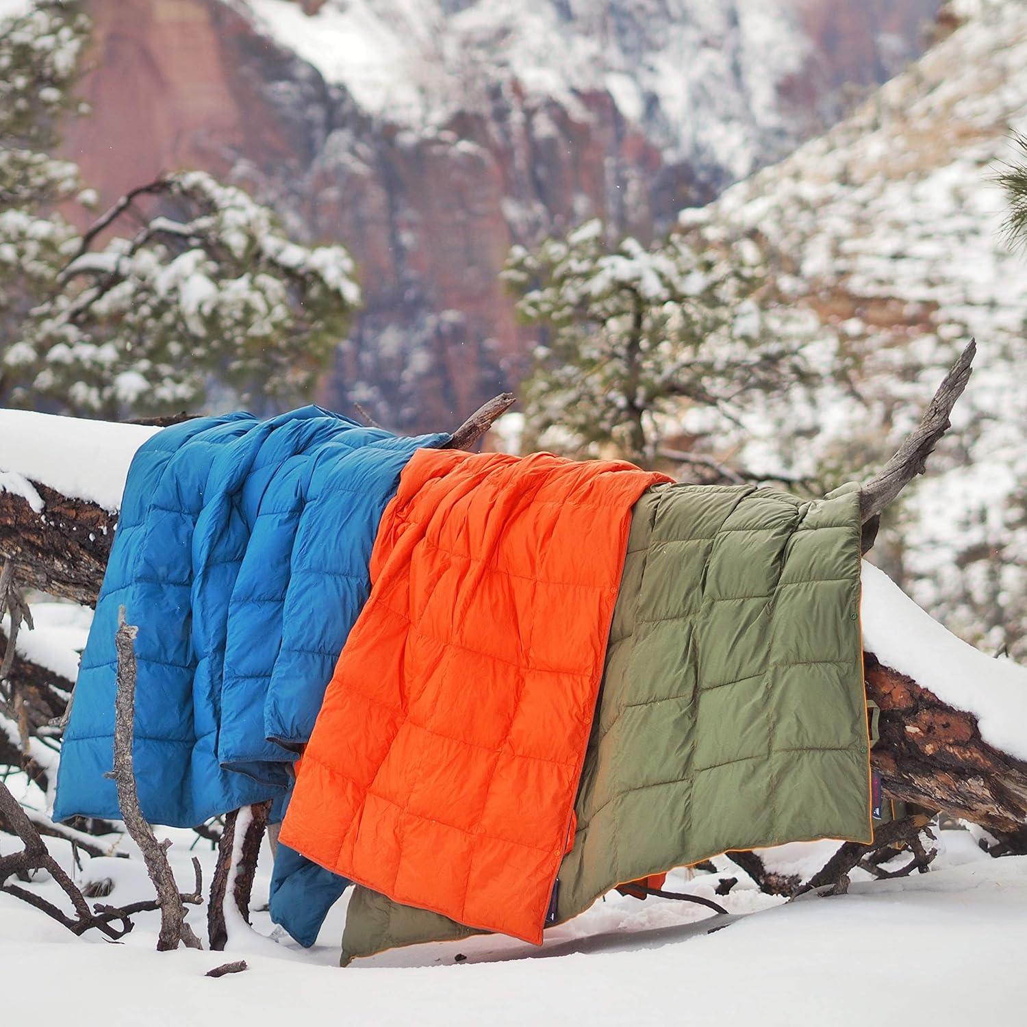 Get Out Gear Down Camping Blanket - Puffy, Packable, Lightweight and Warm | Ideal for Outdoors, Travel, Stadium, Festivals, Beach, Hammock | 650 Fill Power Water-Resistant Backpacking Quilt (Teal)