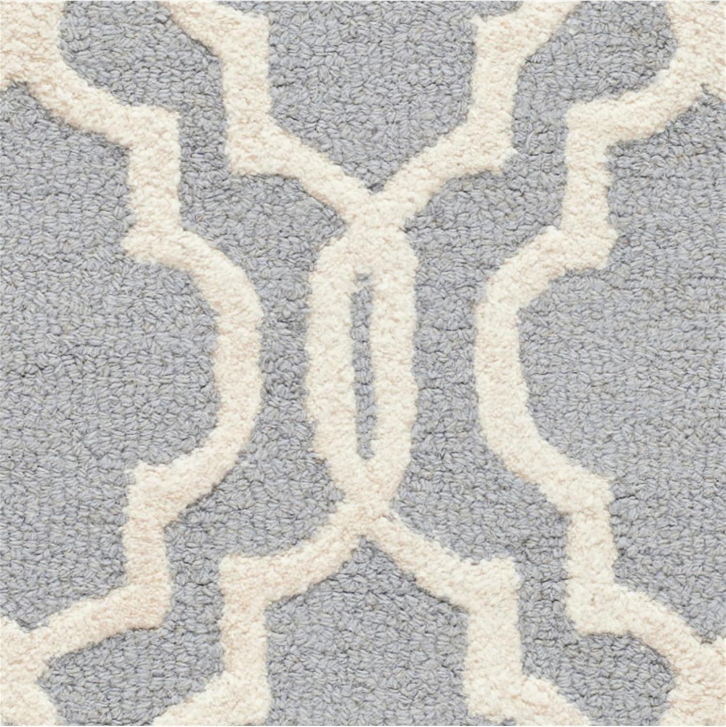 Cambridge CAM131 Tufted Indoor Runner Rug - Silver/Ivory - 2'6"x16' - Safavieh