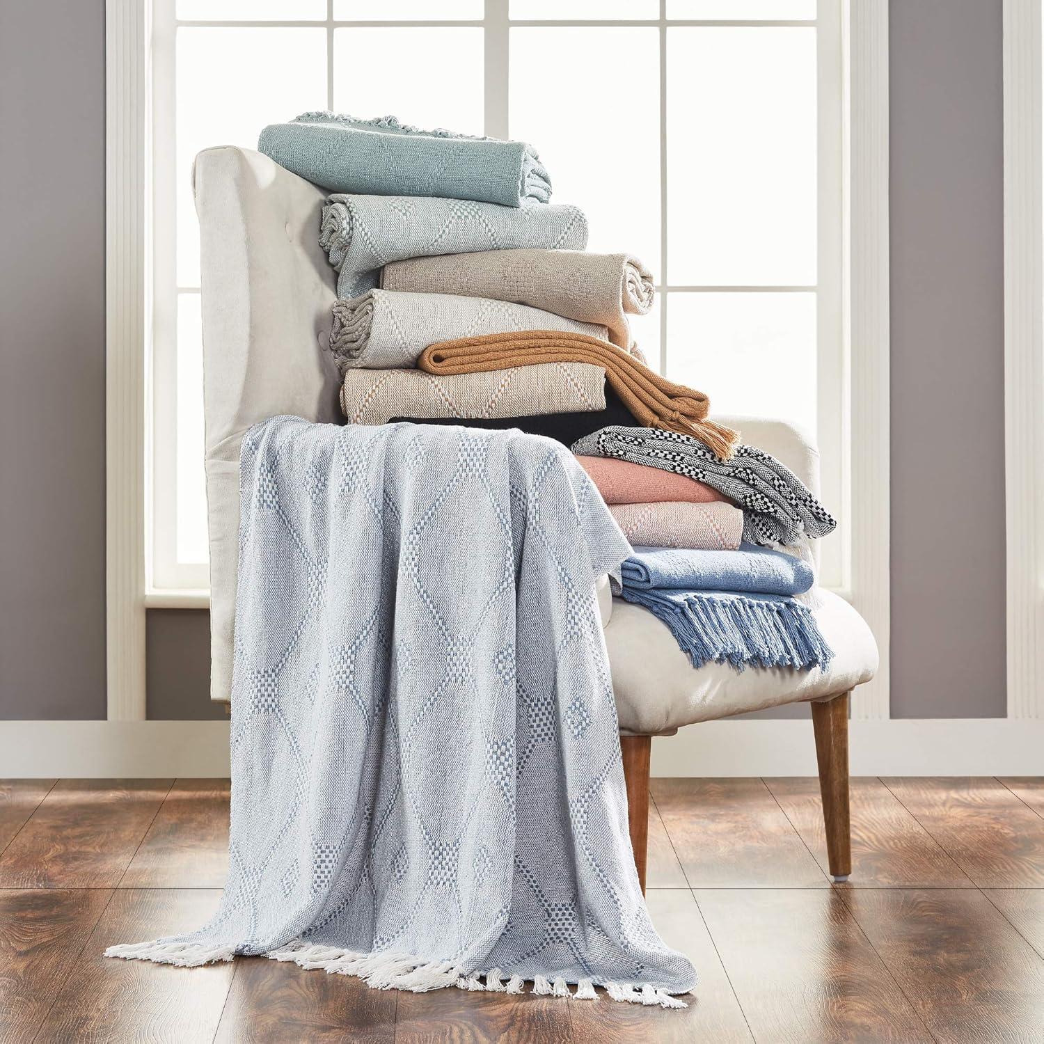 Amrapur Overseas Inc. Plain Weave / Muslin Throw Blanket