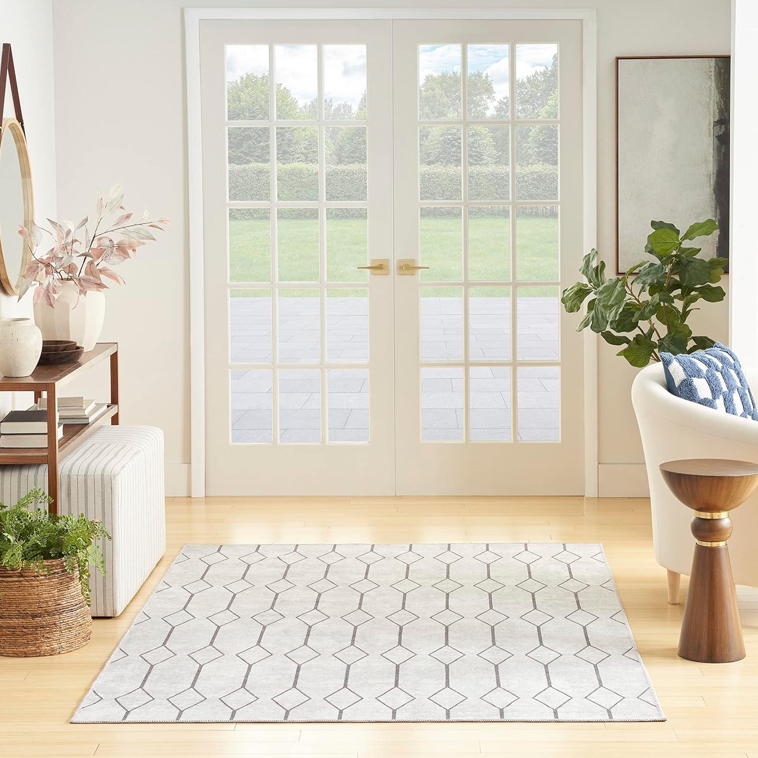 SR107 Geometric Machine Washable Area Rug in Ivory/Grey