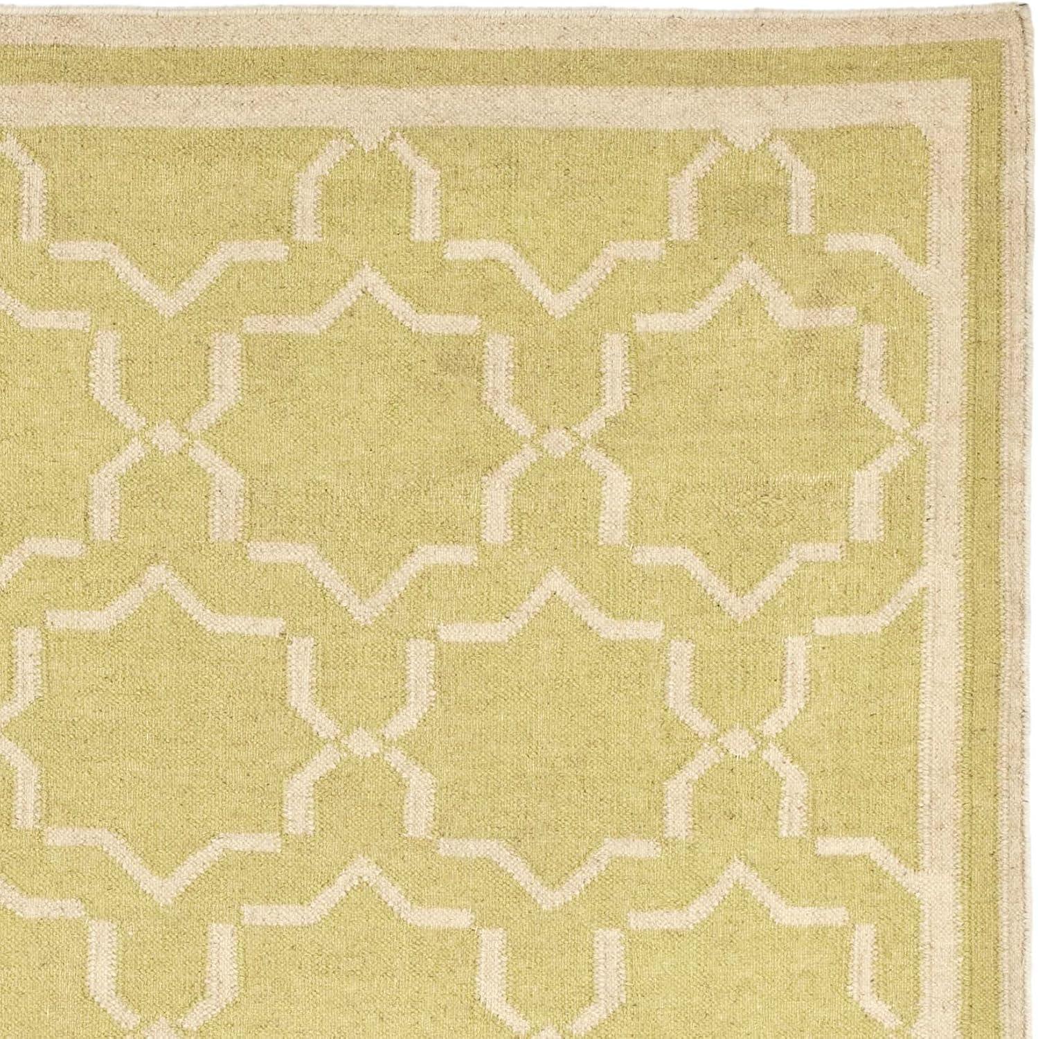 SAFAVIEH Dhurrie Myles Geometric Moroccan Wool Area Rug, Light Green/Ivory, 6' x 6' Square