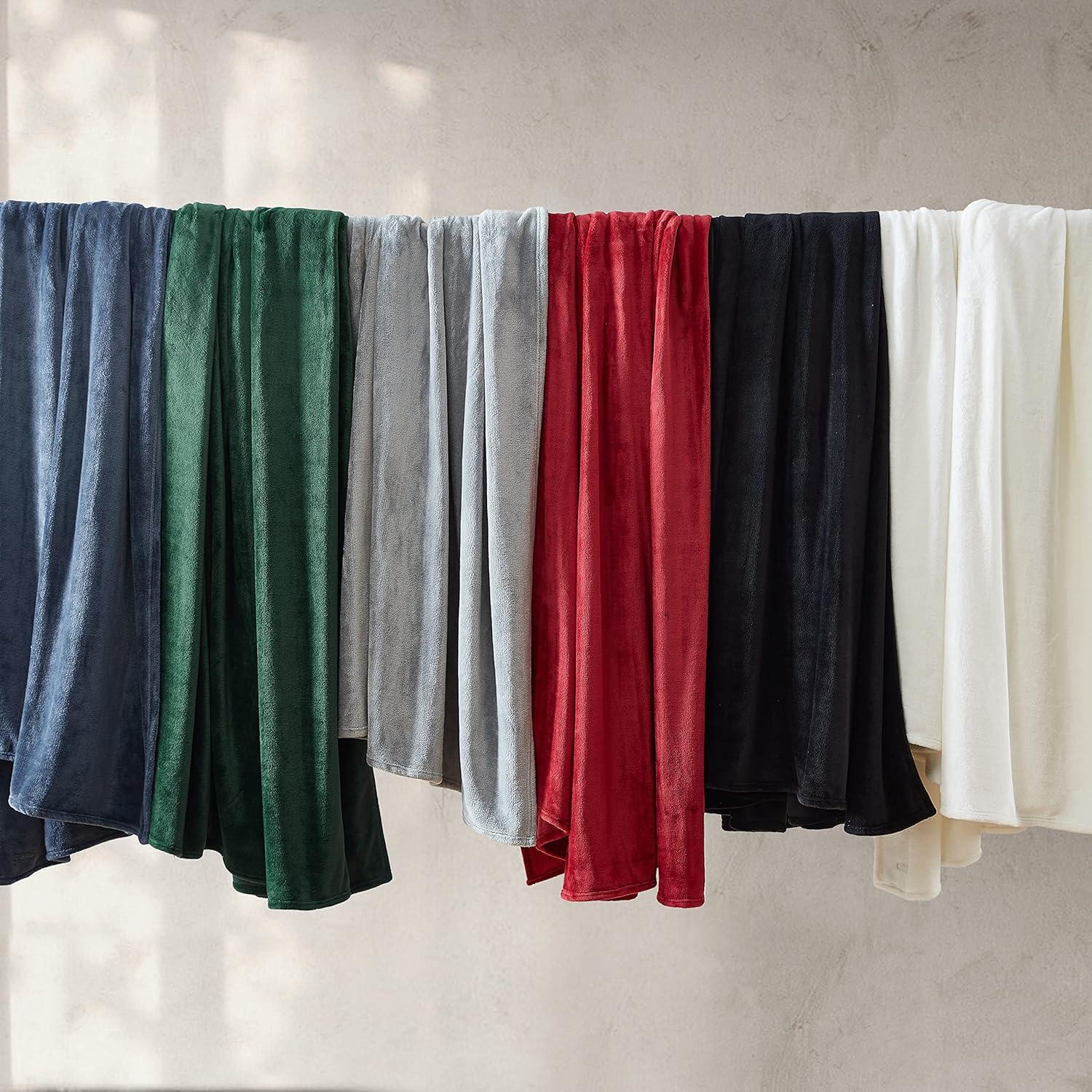 Nautica Nautica Solid Ultra Soft Plush Fleece Blanket