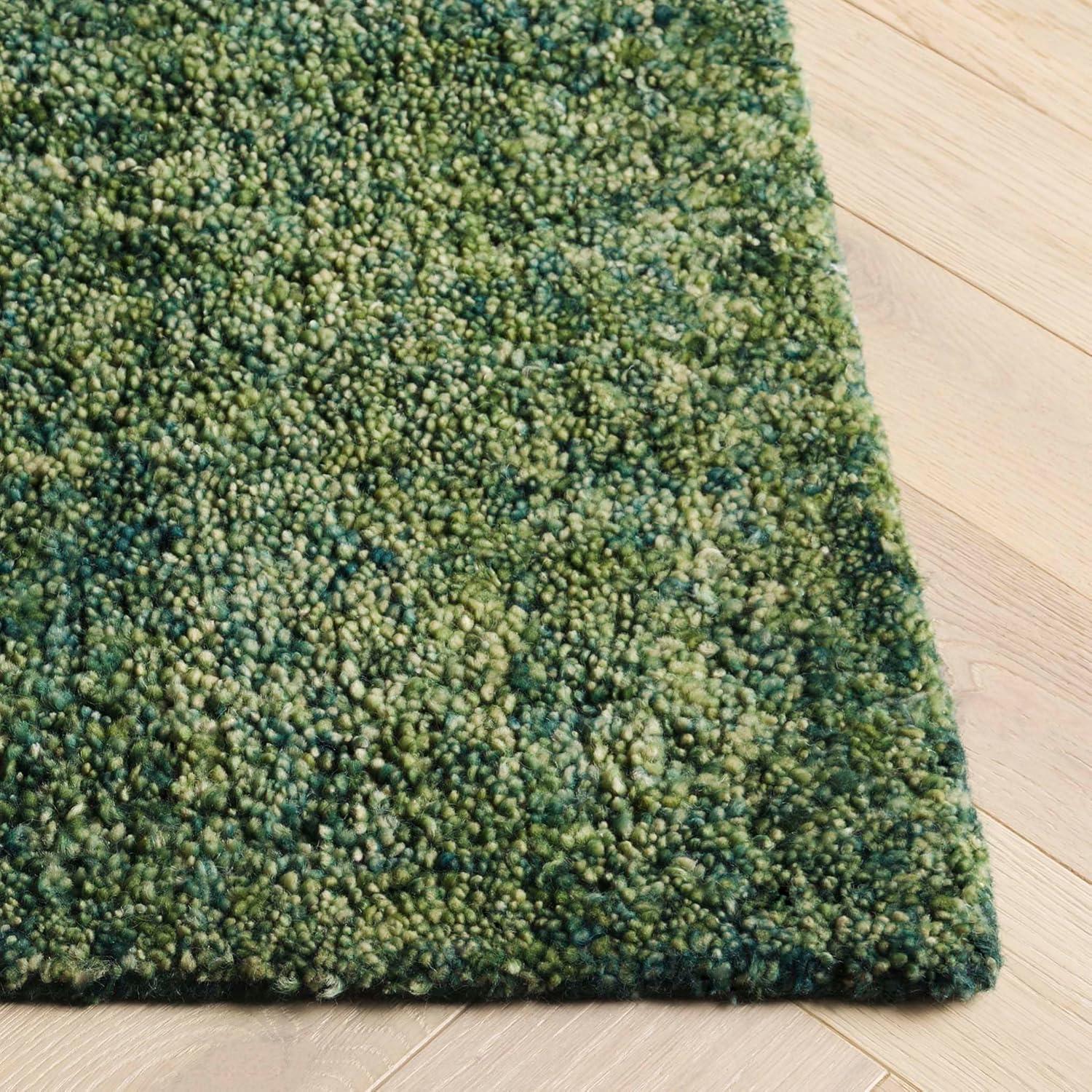 Handmade Green Wool and Synthetic 8' x 10' Area Rug