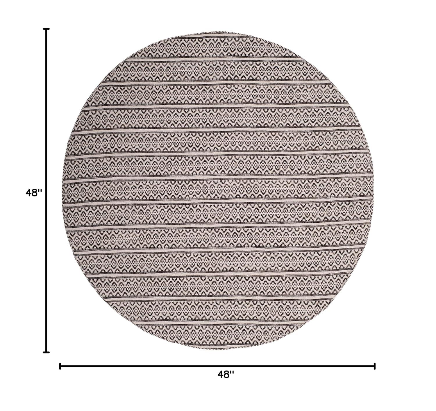 Montauk MTK341 Hand Woven Indoor Area Rug - Ivory/Black - 4' Round - Safavieh.