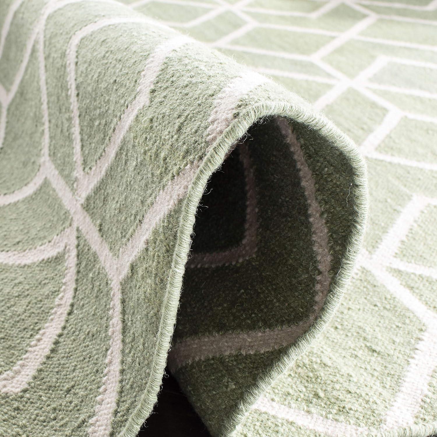 SAFAVIEH Dhurries Addison Geometric Area Rug, Sage/Ivory, 8' x 8' Square
