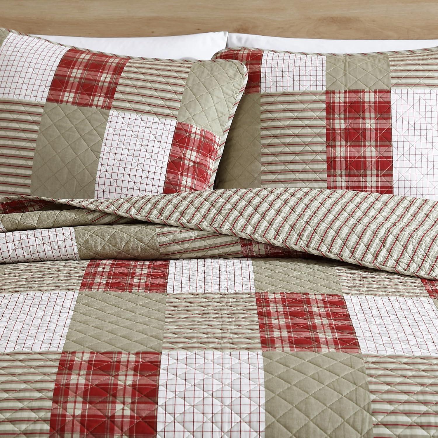 Full Red Cotton Reversible Patchwork Quilt Set