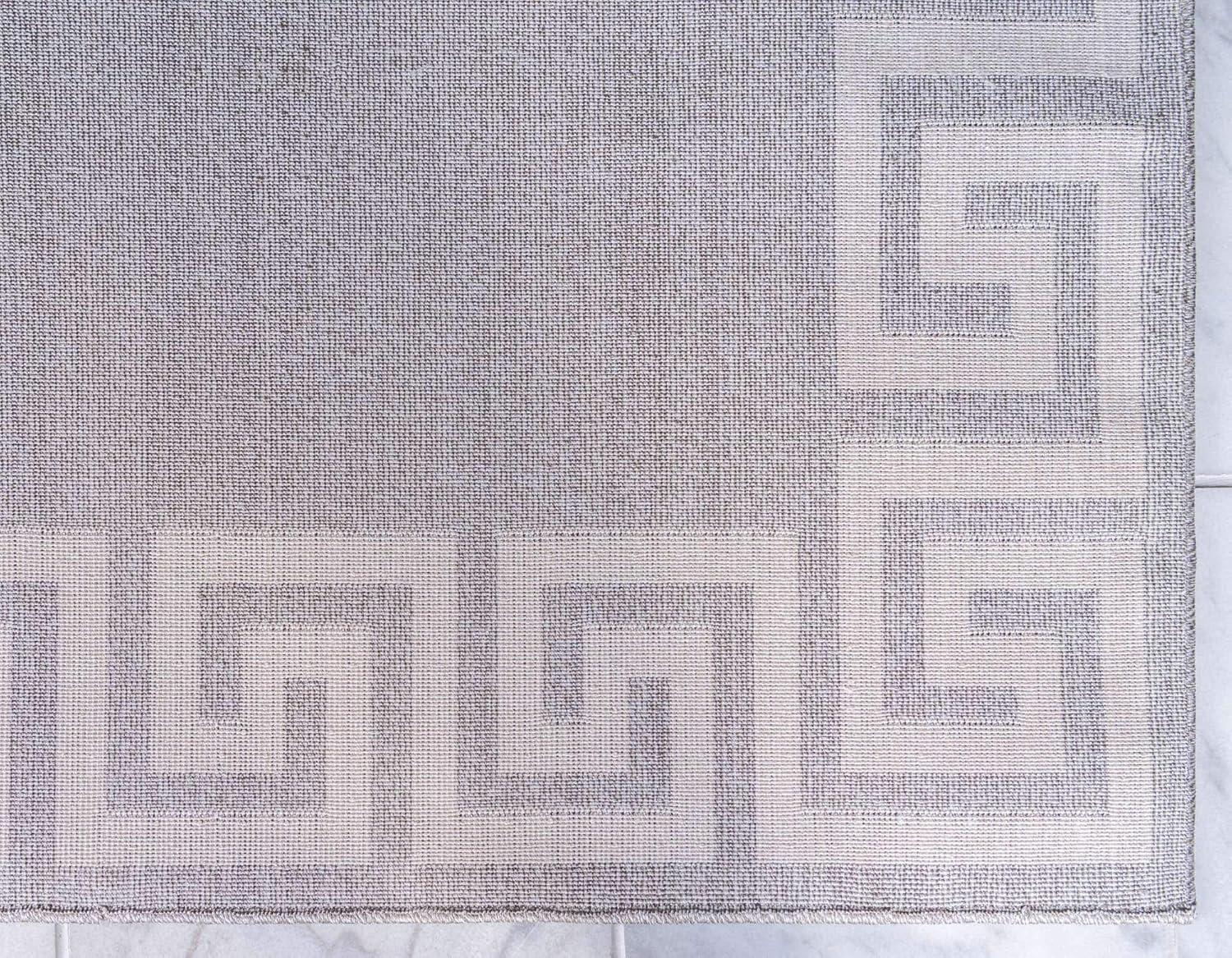 Gray Geometric Border Design 5' x 7' Area Rug