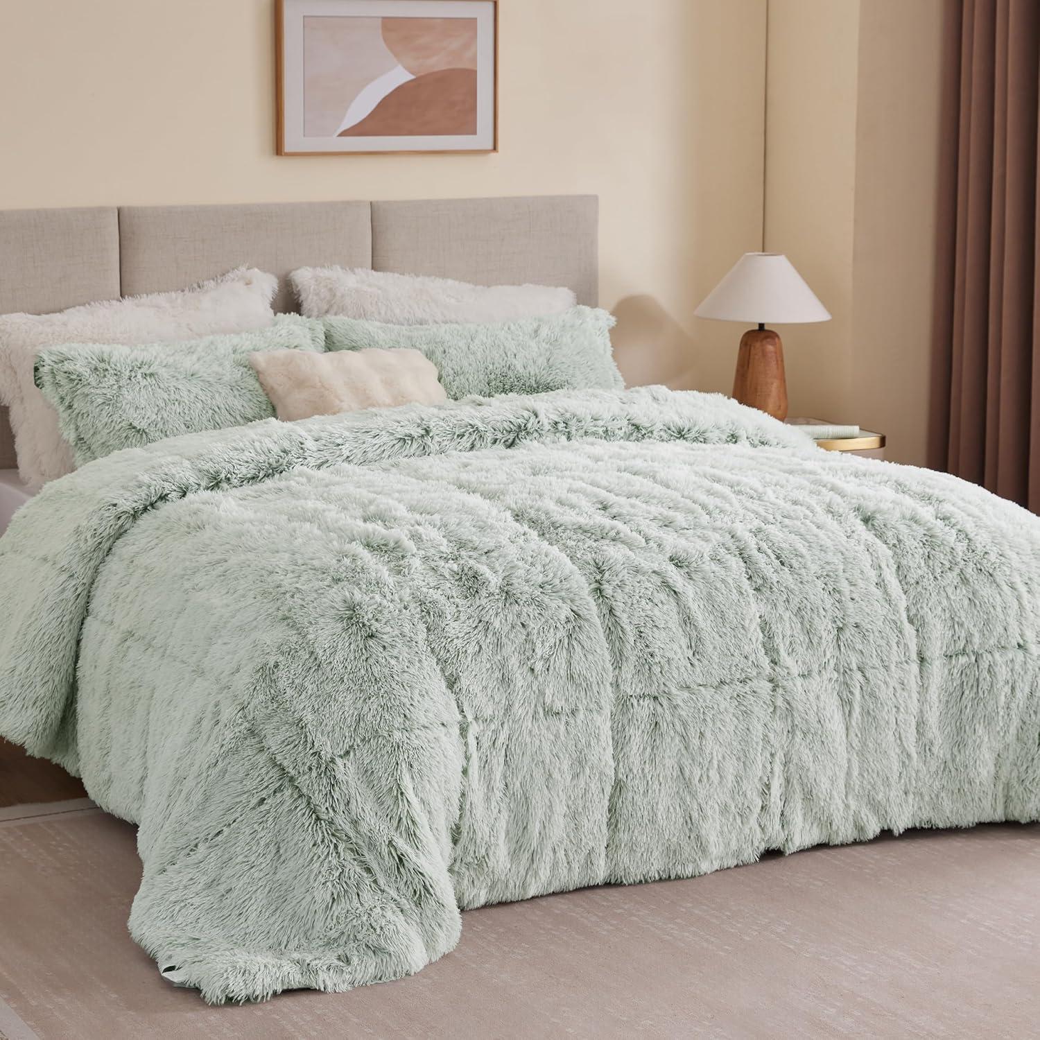 Malea Shaggy Faux Fur Comforter Mini Set