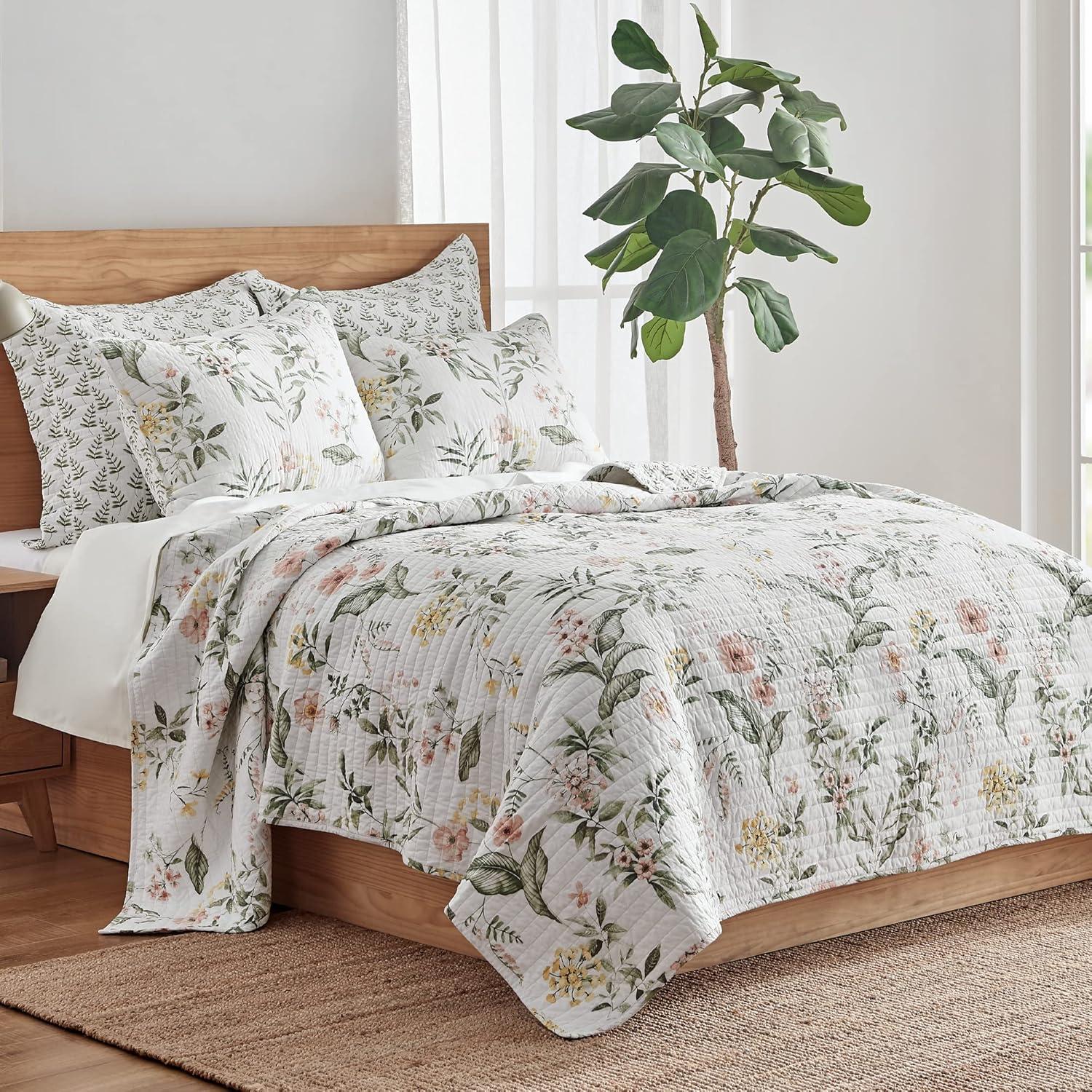 Viviana Quilt and Pillow Sham Set - Levtex Home