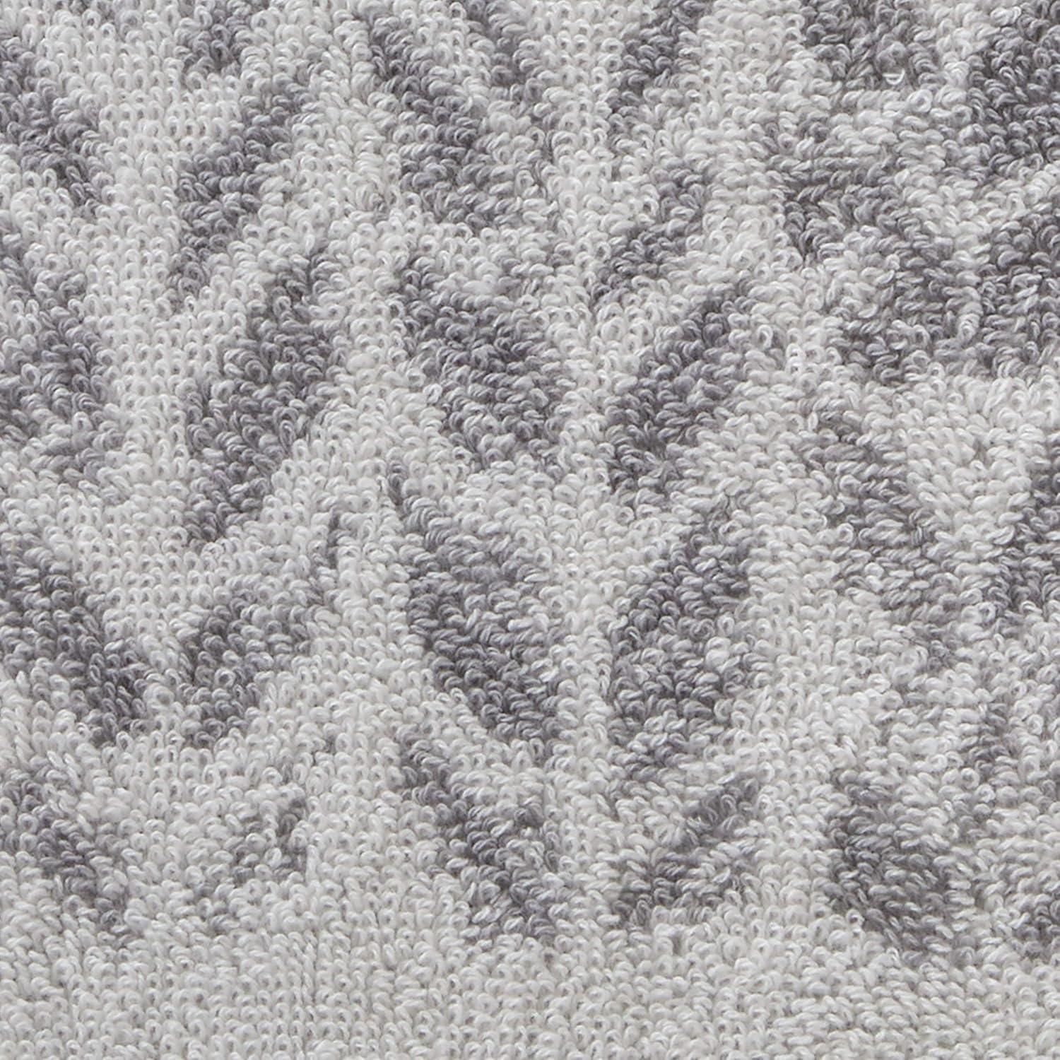 Gracie Oaks Gracie Oaks Distressed Leaves Hand Towel (Set of 2)