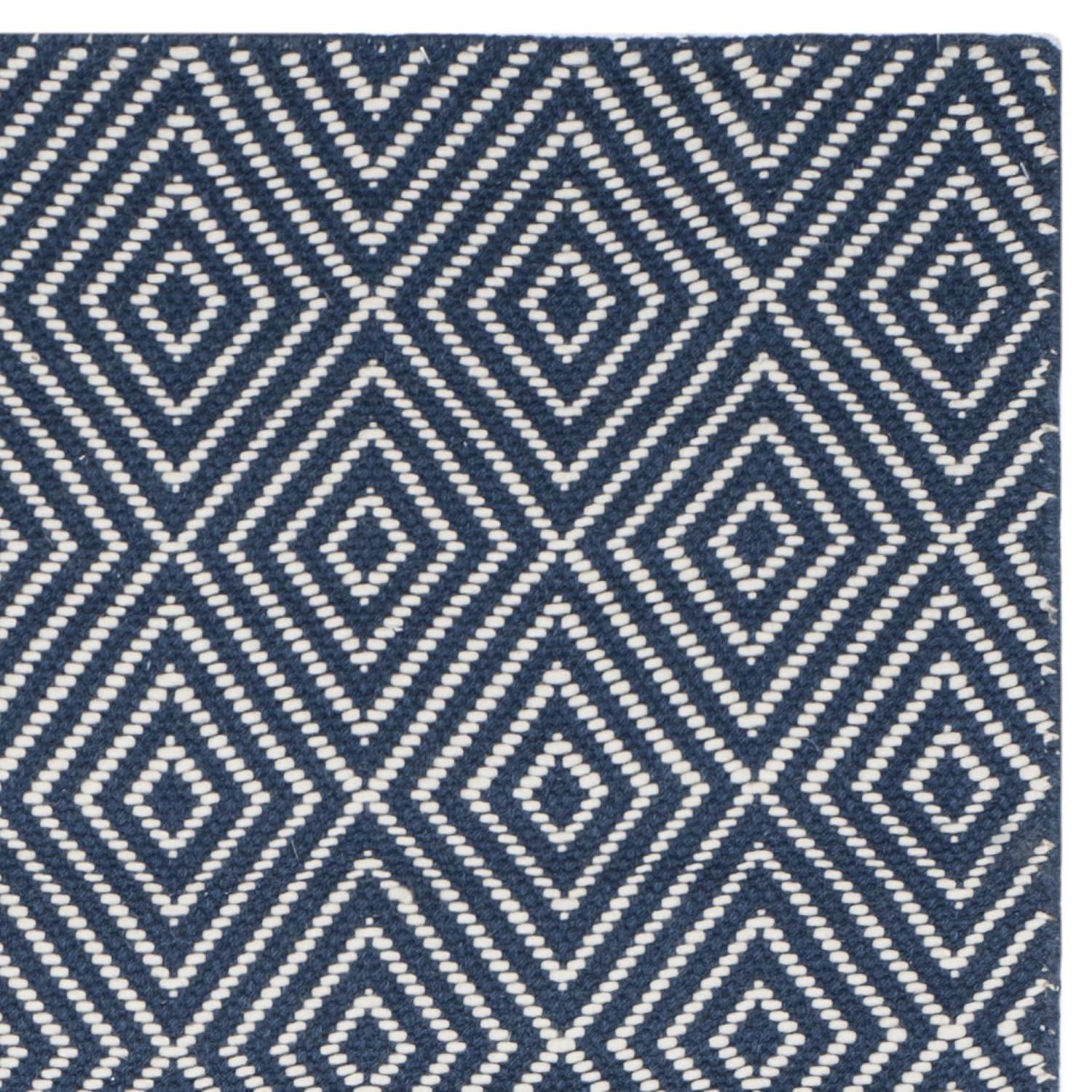 SAFAVIEH Wilton Donella Geometric Diamonds Area Rug, Navy/Ivory, 5' x 8'