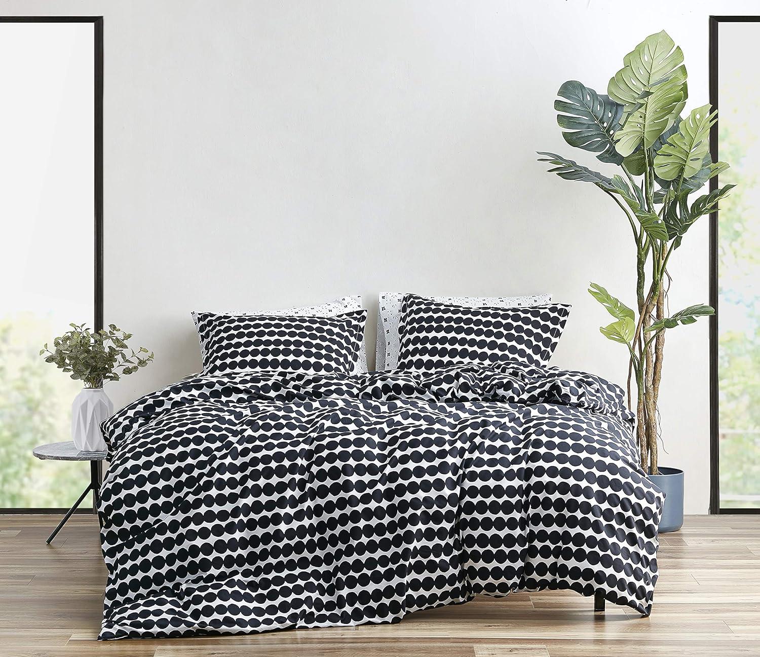 Marimekko Rasymatto Black Cotton Comforter Set & Reviews | Wayfair