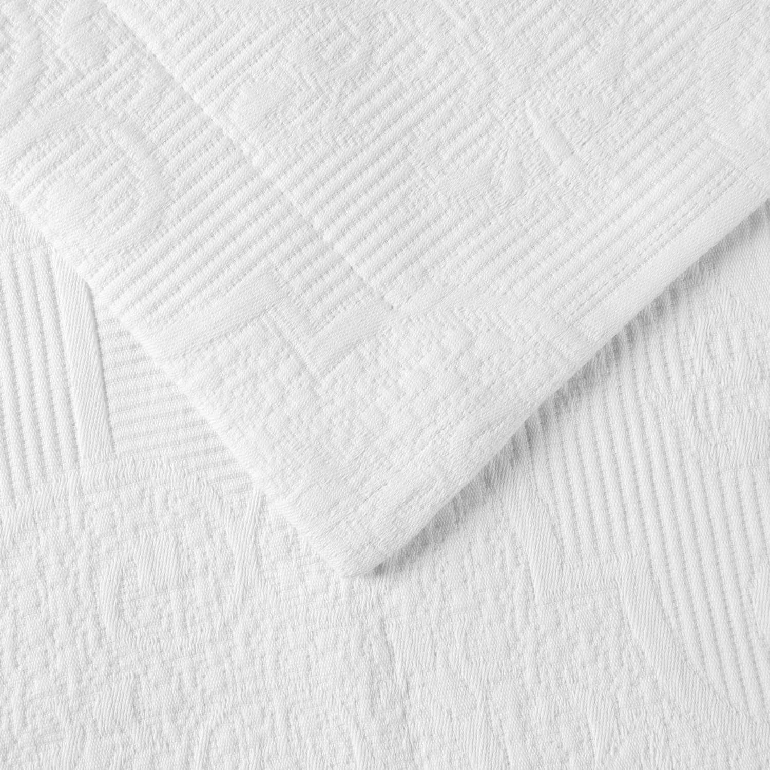 Superior 3-Piece Florin Cotton Matelasse White Bedspread Set, Full