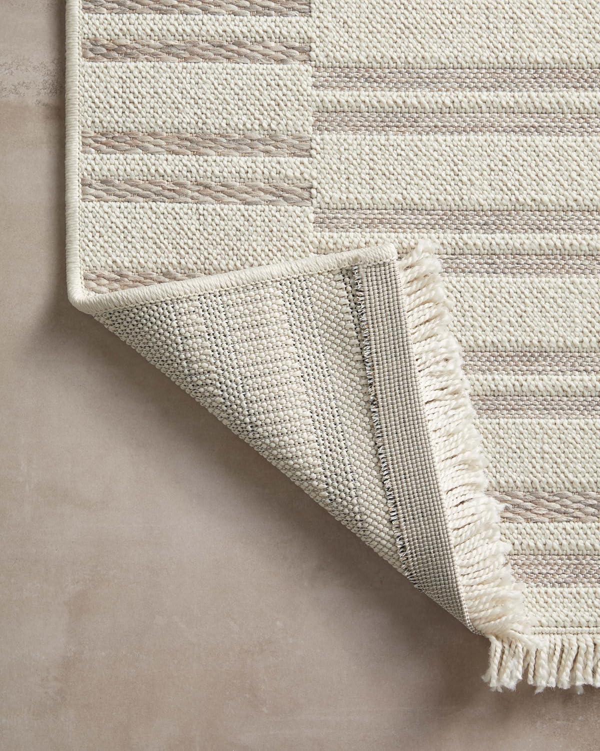 Malibu II Indoor / Outdoor Rug by Amber Lewis x Loloi - Ivory and Dove / 3'9" x 5'9"