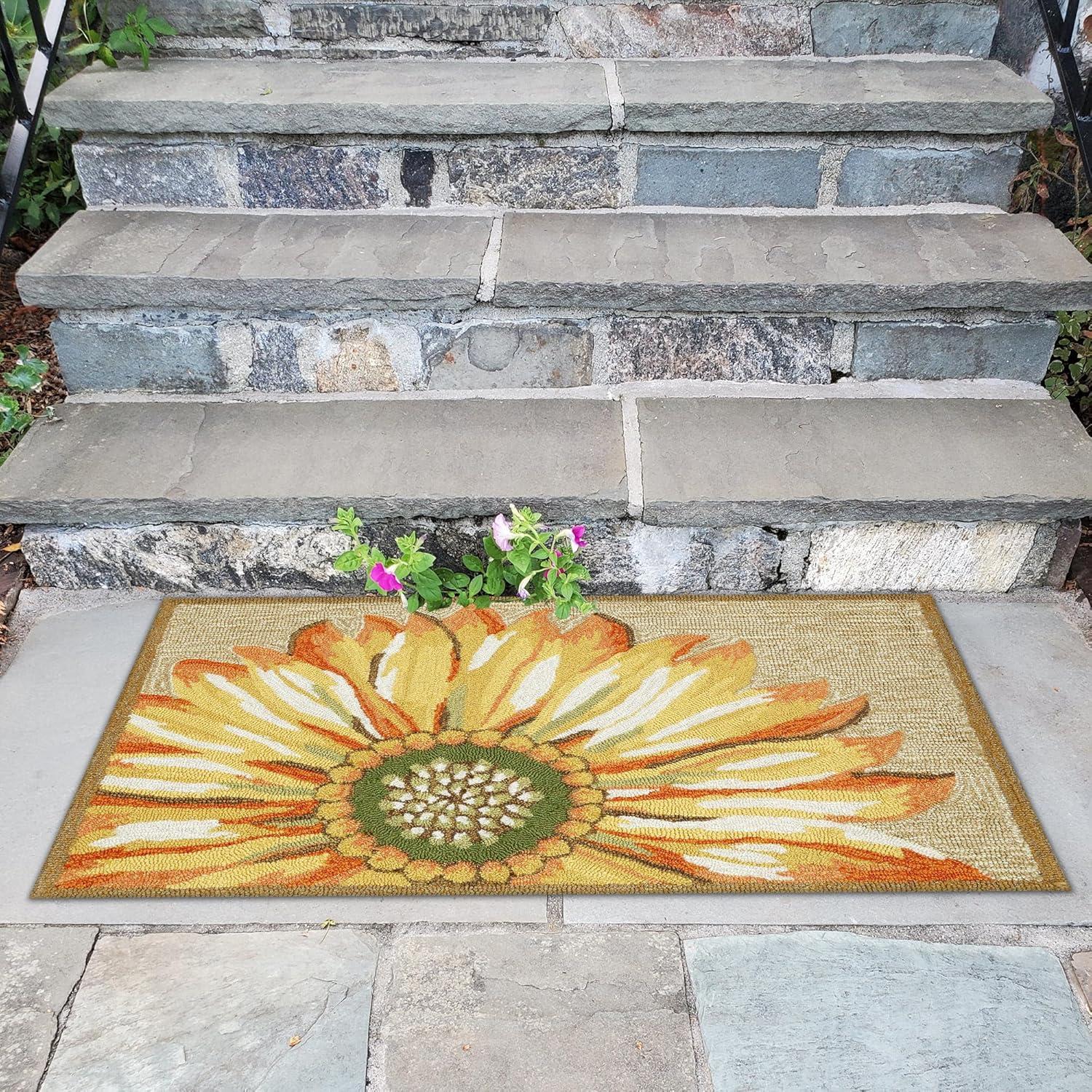 Liora Manne Frontporch Sunflower Indoor/Outdoor Rug Yellow 2' x 3'