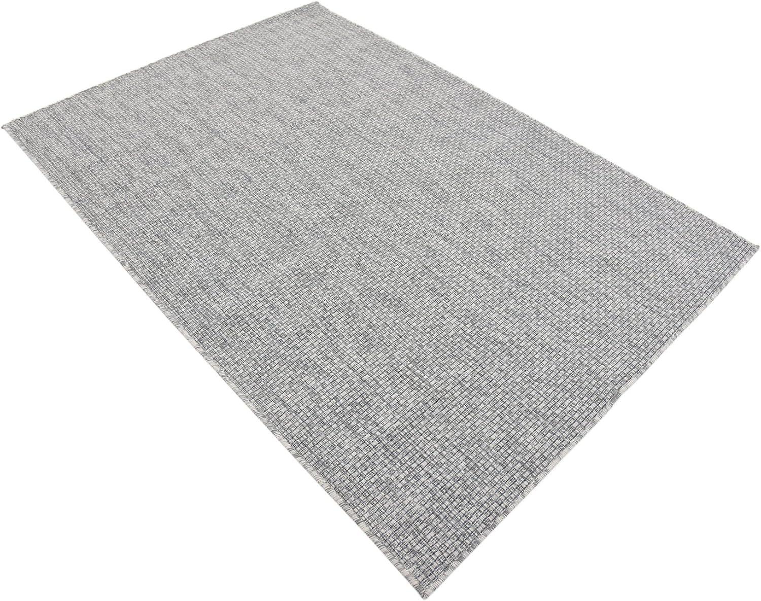 Unique Loom Outdoor Solid Collection Area Rug (4' 1" x 6' 1" Rectangle Light Gray/Ivory)