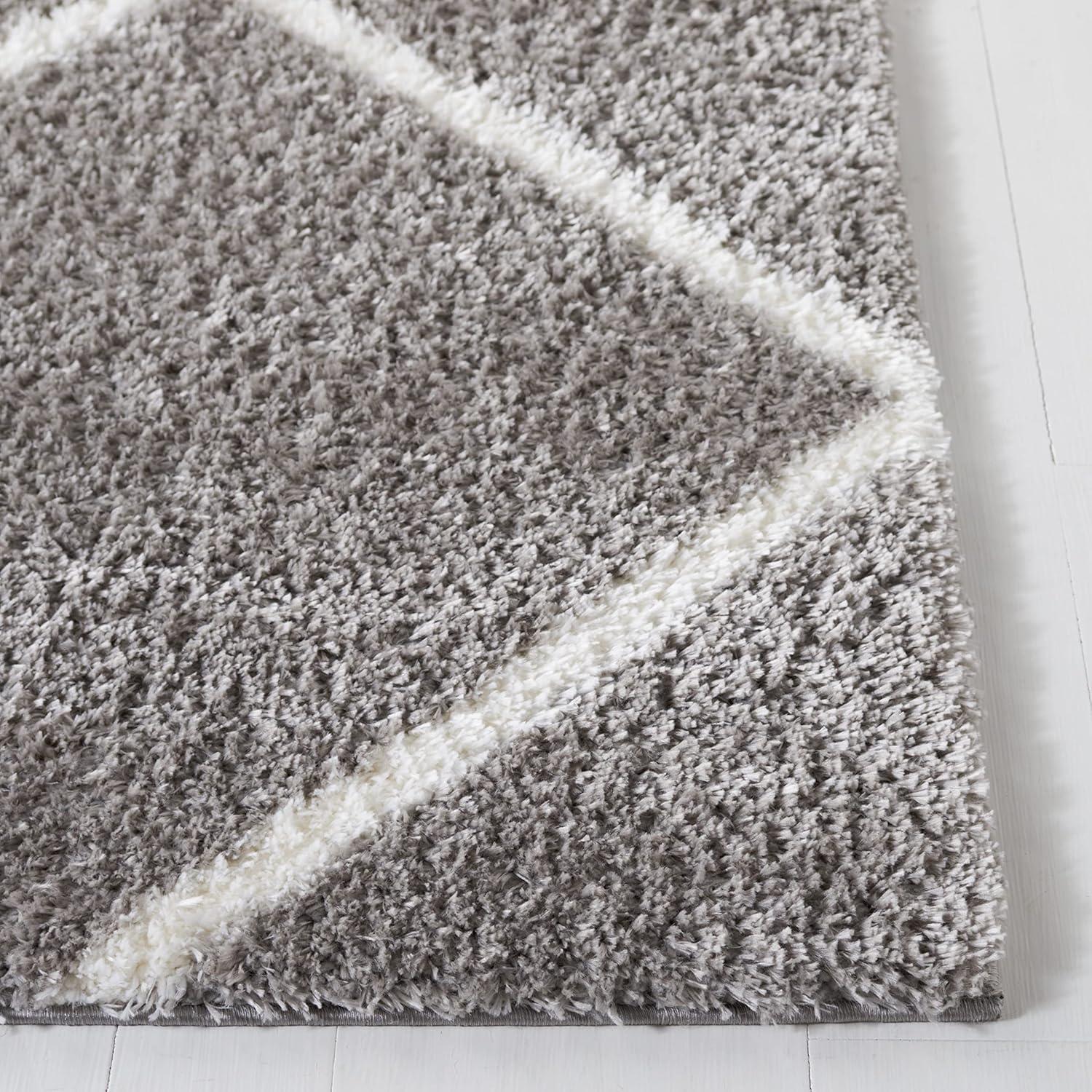 Tahoe Shag THO676 Power Loomed Indoor Area Rug - Grey/White - 9'x12' - Safavieh