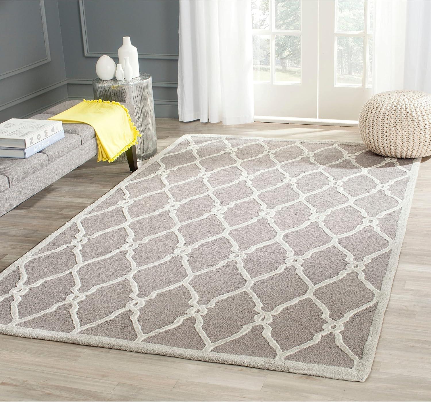 SAFAVIEH Cambridge Selwyn Geometric Wool Area Rug, Coral/Ivory, 5' x 8'